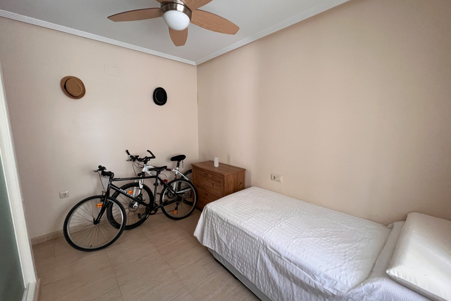 Resale - Villa / Semi detached - Pilar de la Horadada