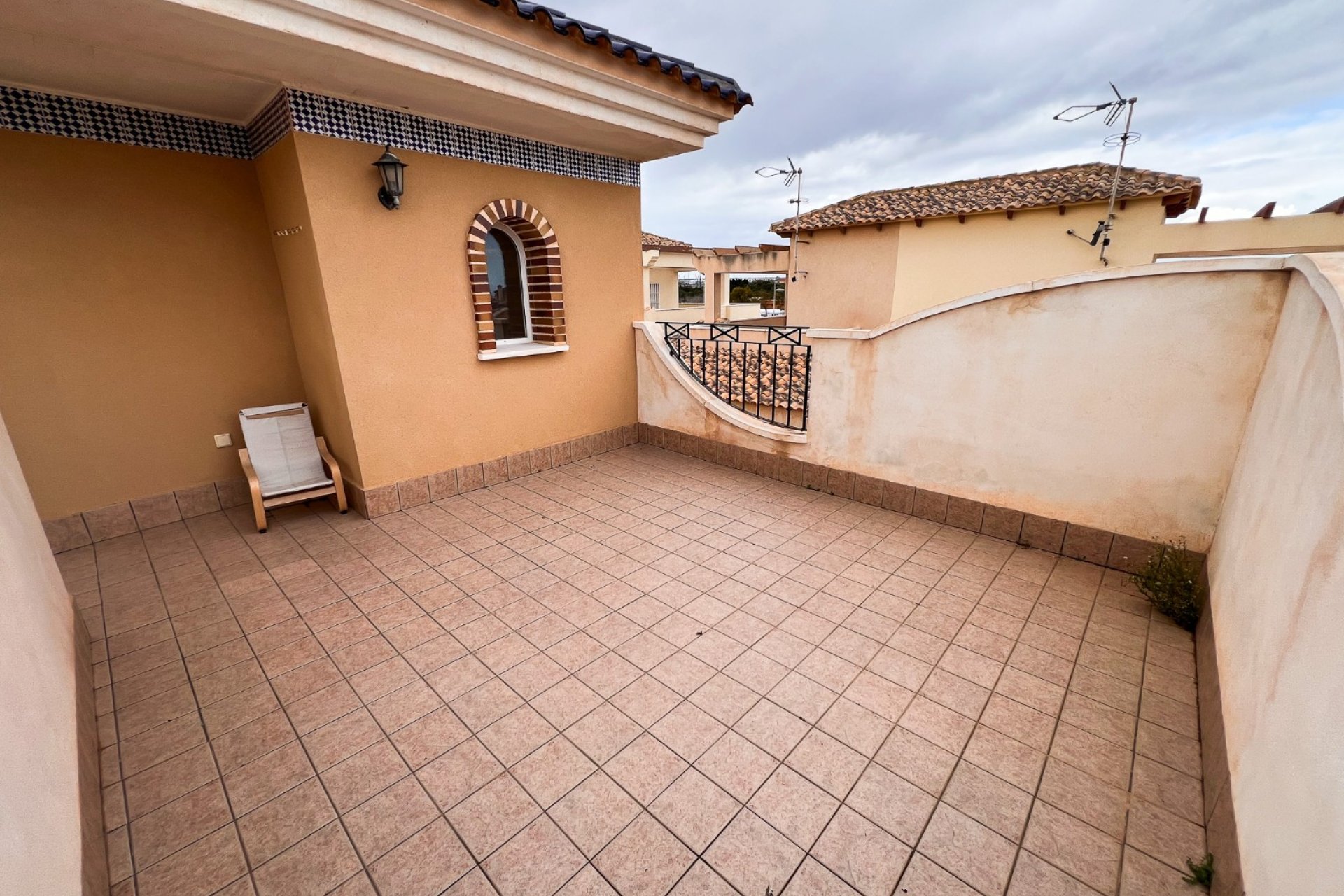 Resale - Villa / Semi detached - Pilar de la Horadada