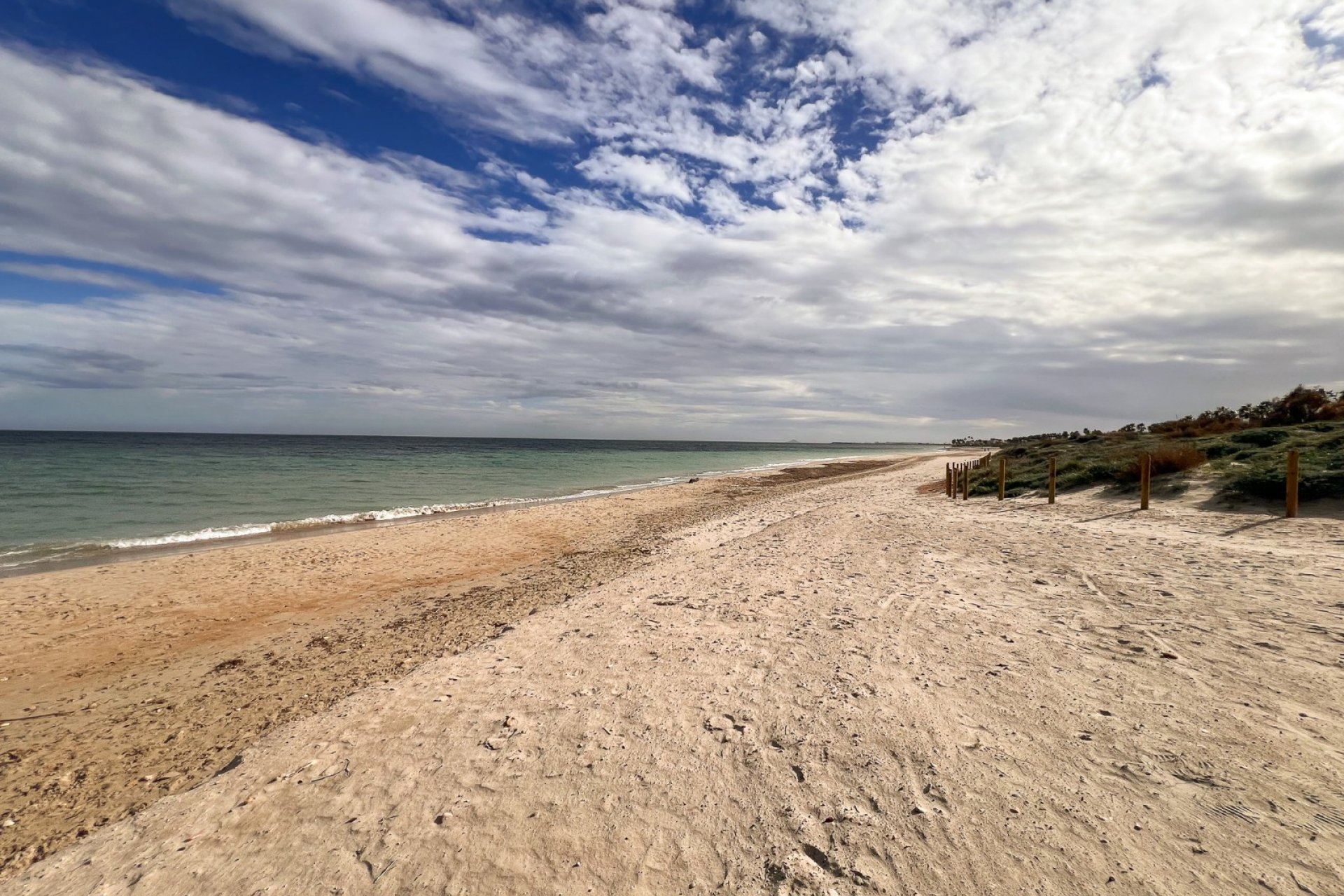 Resale - Villa / Semi detached - Pilar de la Horadada