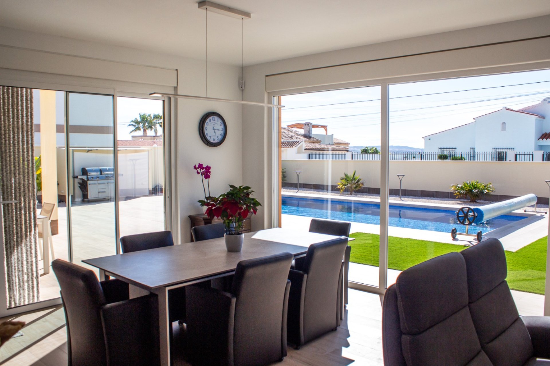 Resale - Villa / Semi detached - Torrevieja - La Siesta - El Salado - Torreta