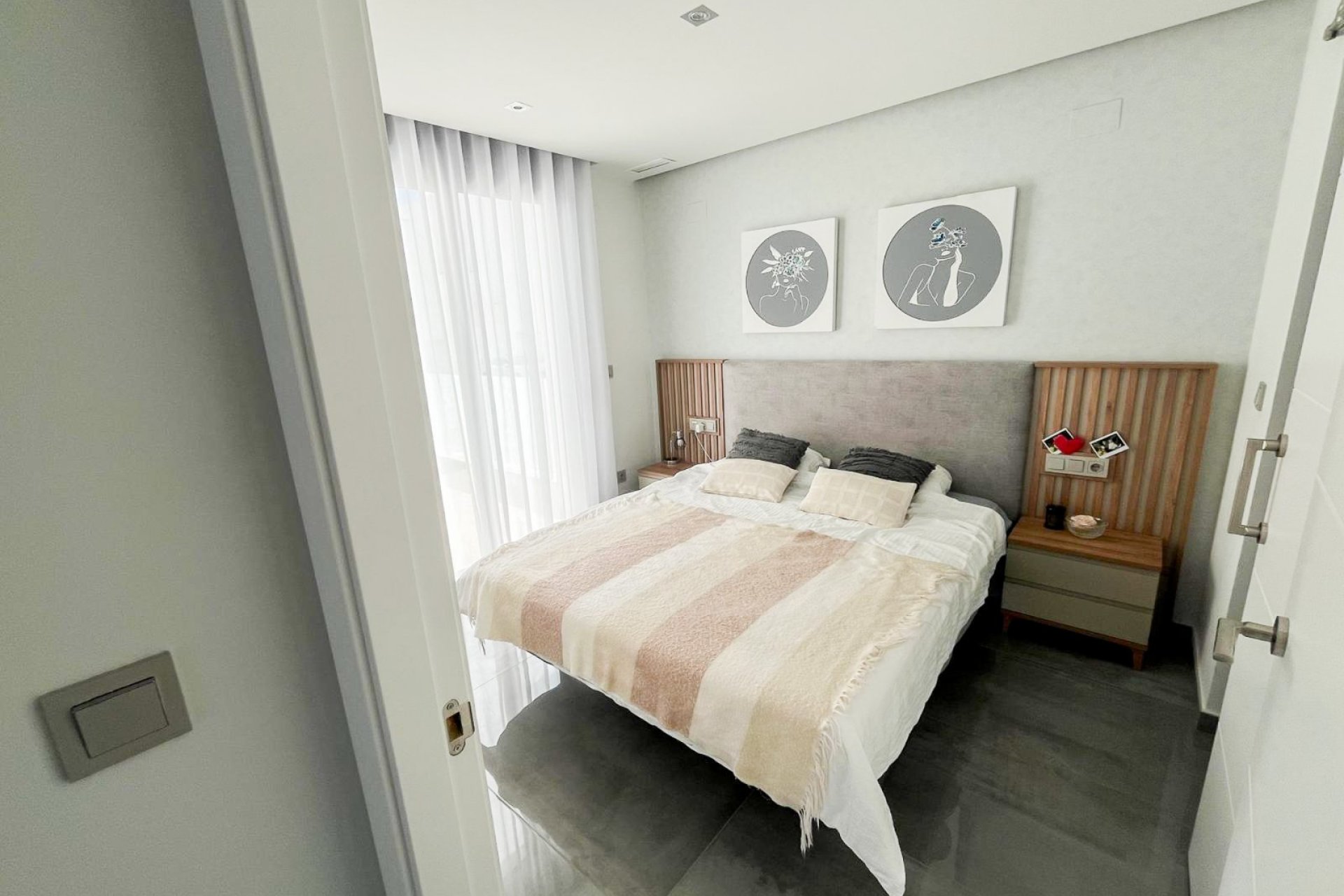 Resale - Villa / Semi detached - Torrevieja - Los Altos