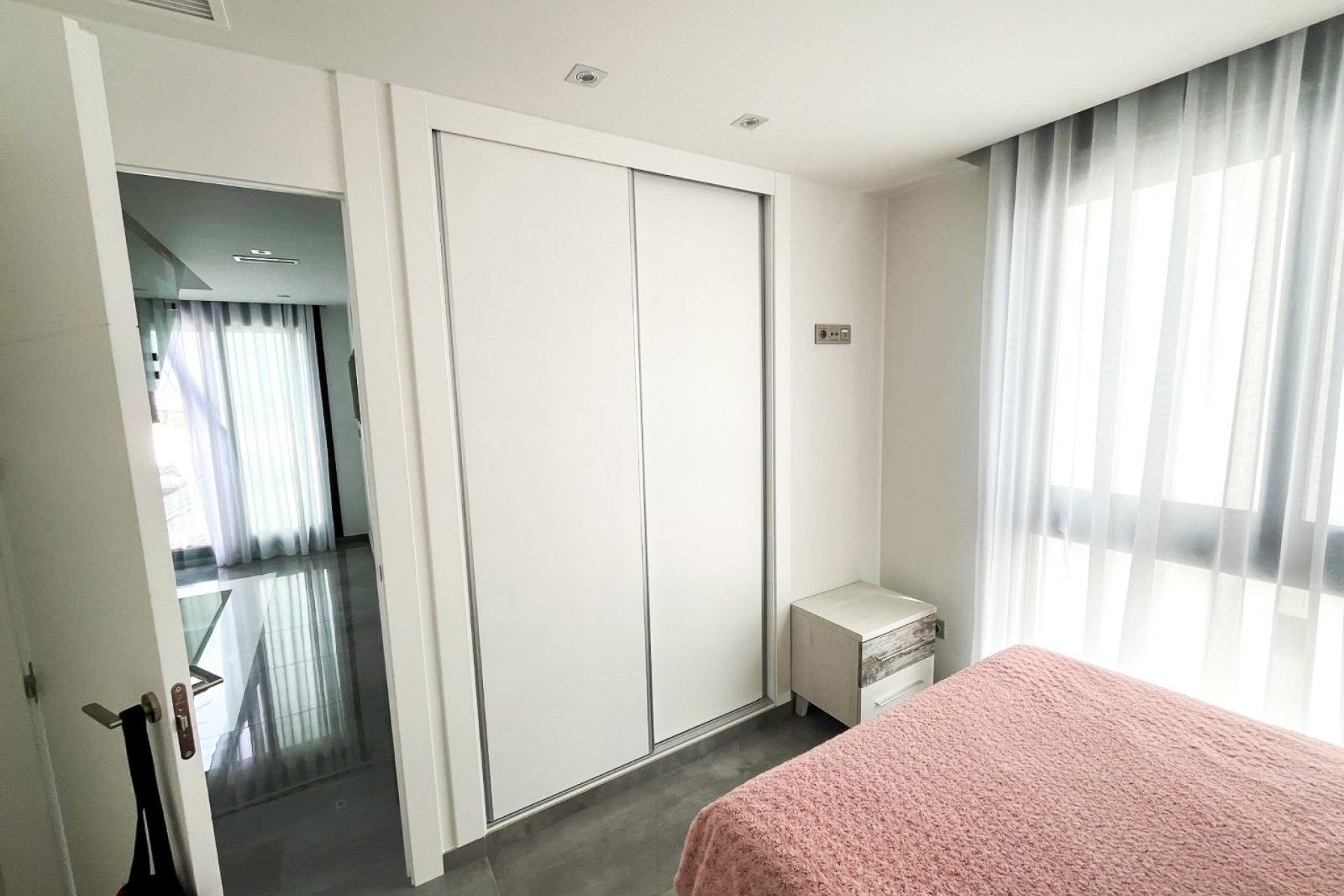 Resale - Villa / Semi detached - Torrevieja - Los Altos