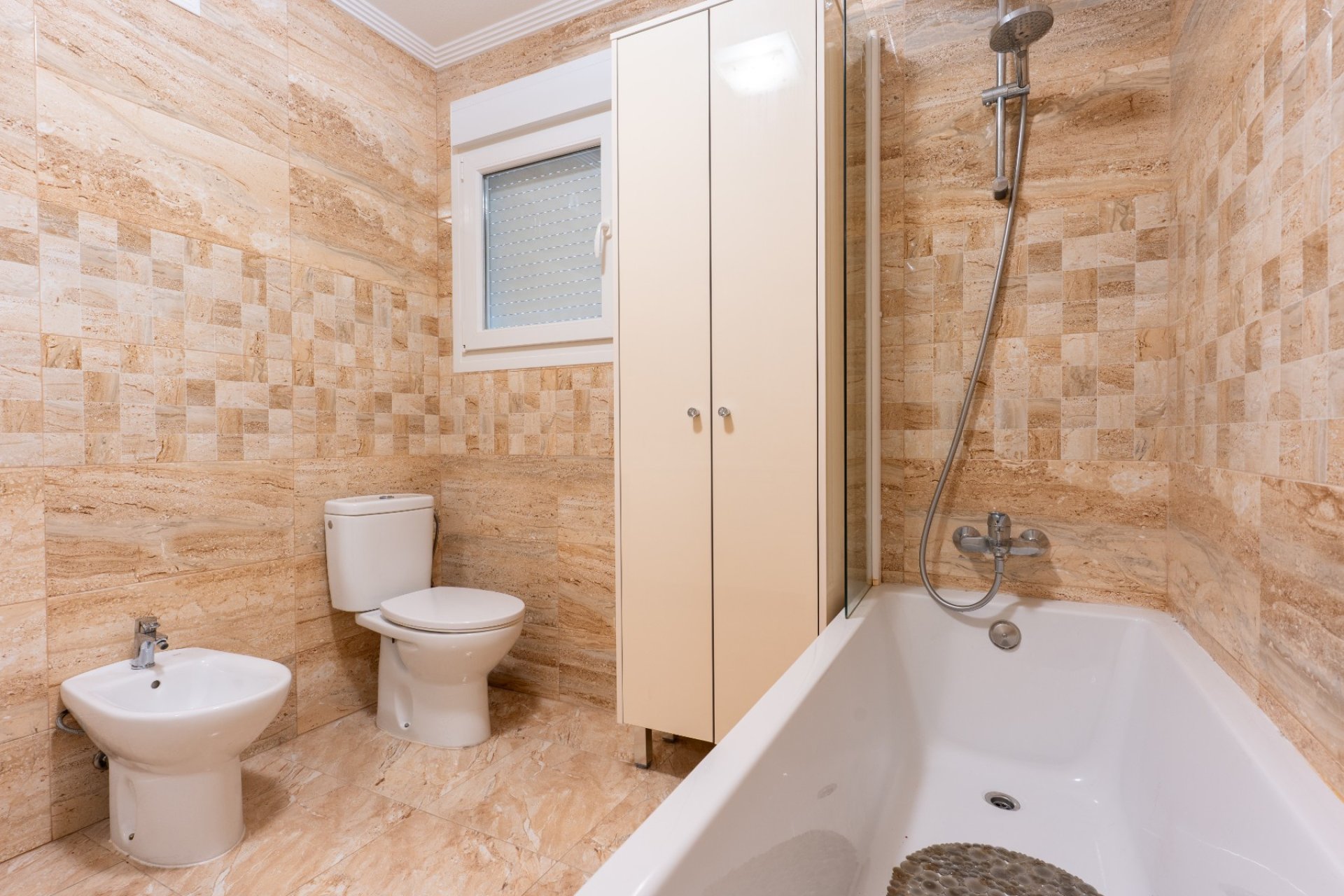 Resale - Villa / Semi detached - Torrevieja - Los Balcones