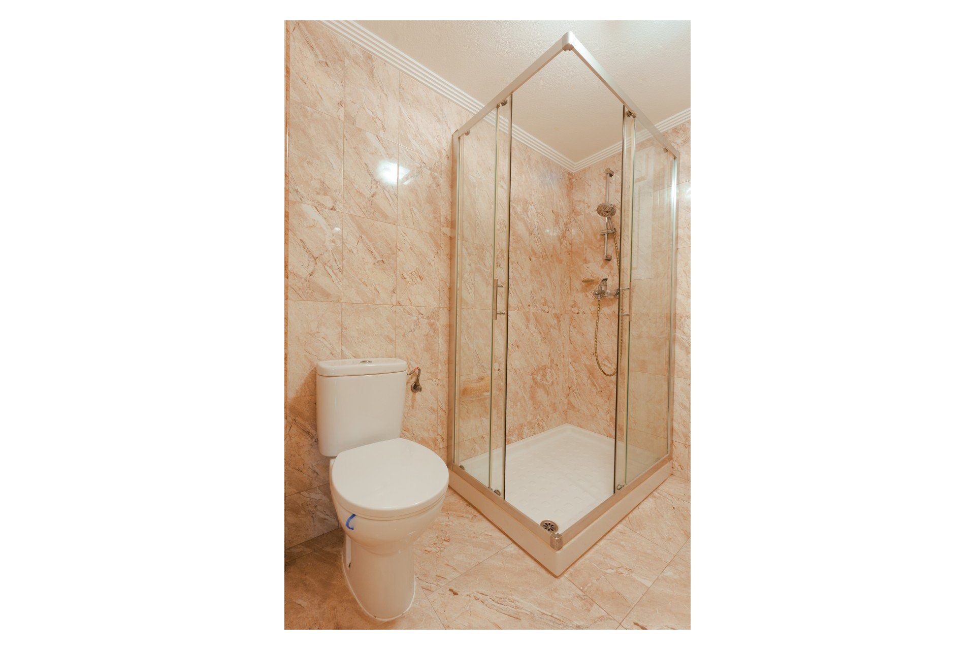 Resale - Villa / Semi detached - Torrevieja - Los Balcones