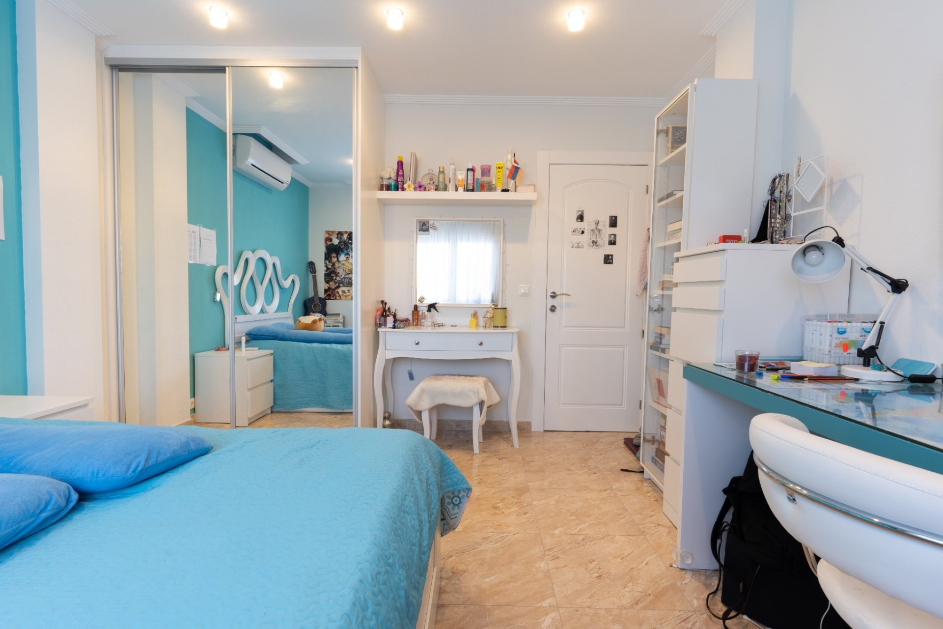 Resale - Villa / Semi detached - Torrevieja - Los Balcones