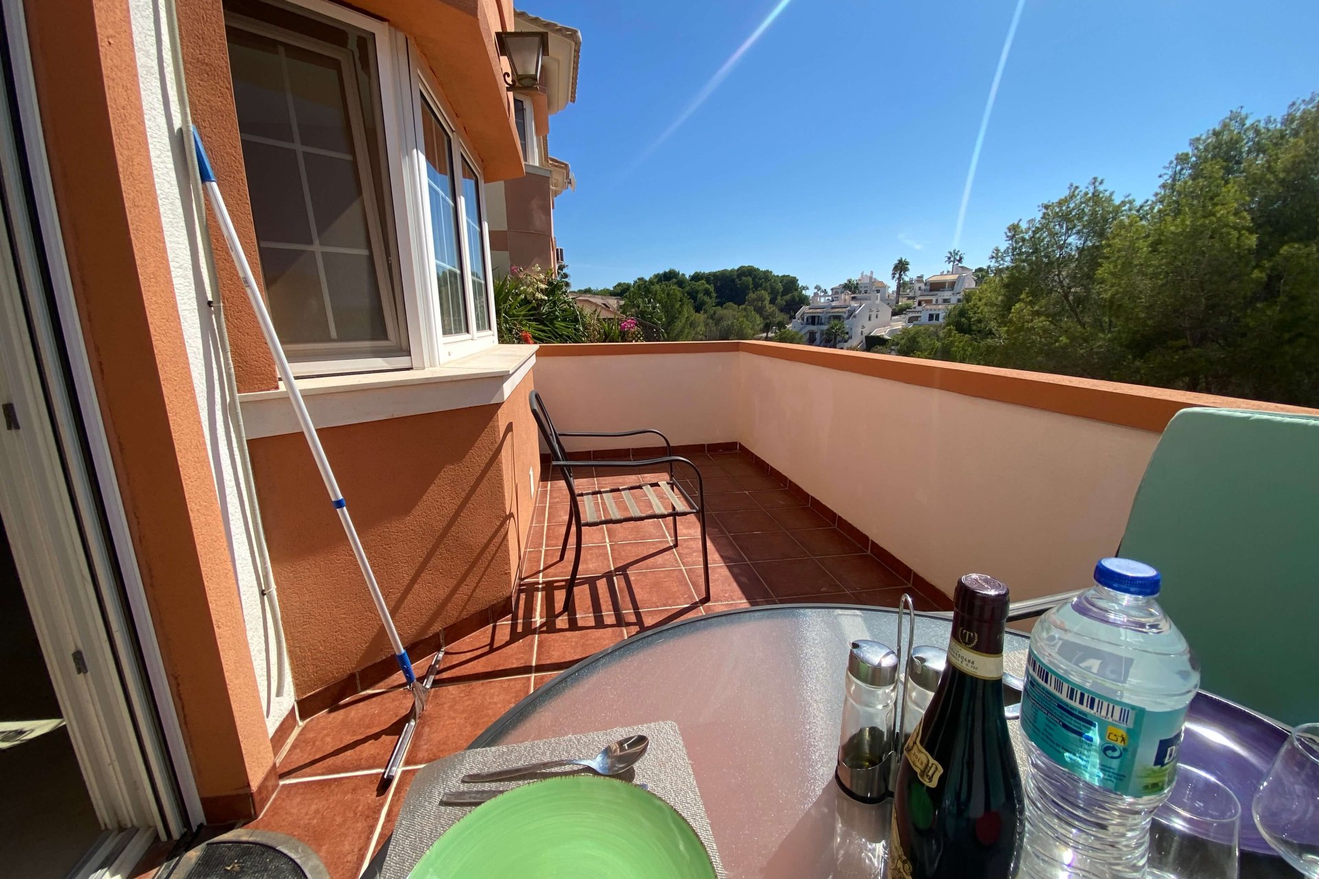 Resale - Villa / Semi detached - Villamartin