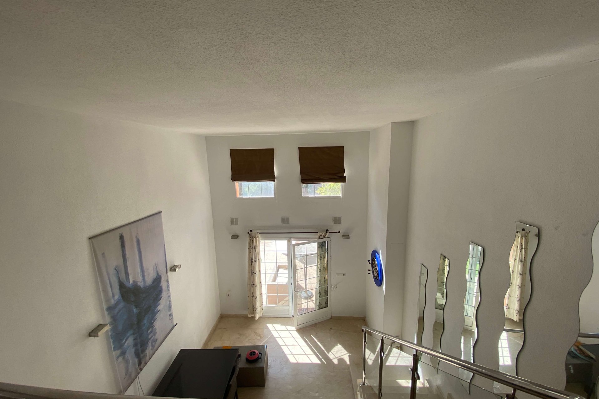 Resale - Villa / Semi detached - Villamartin