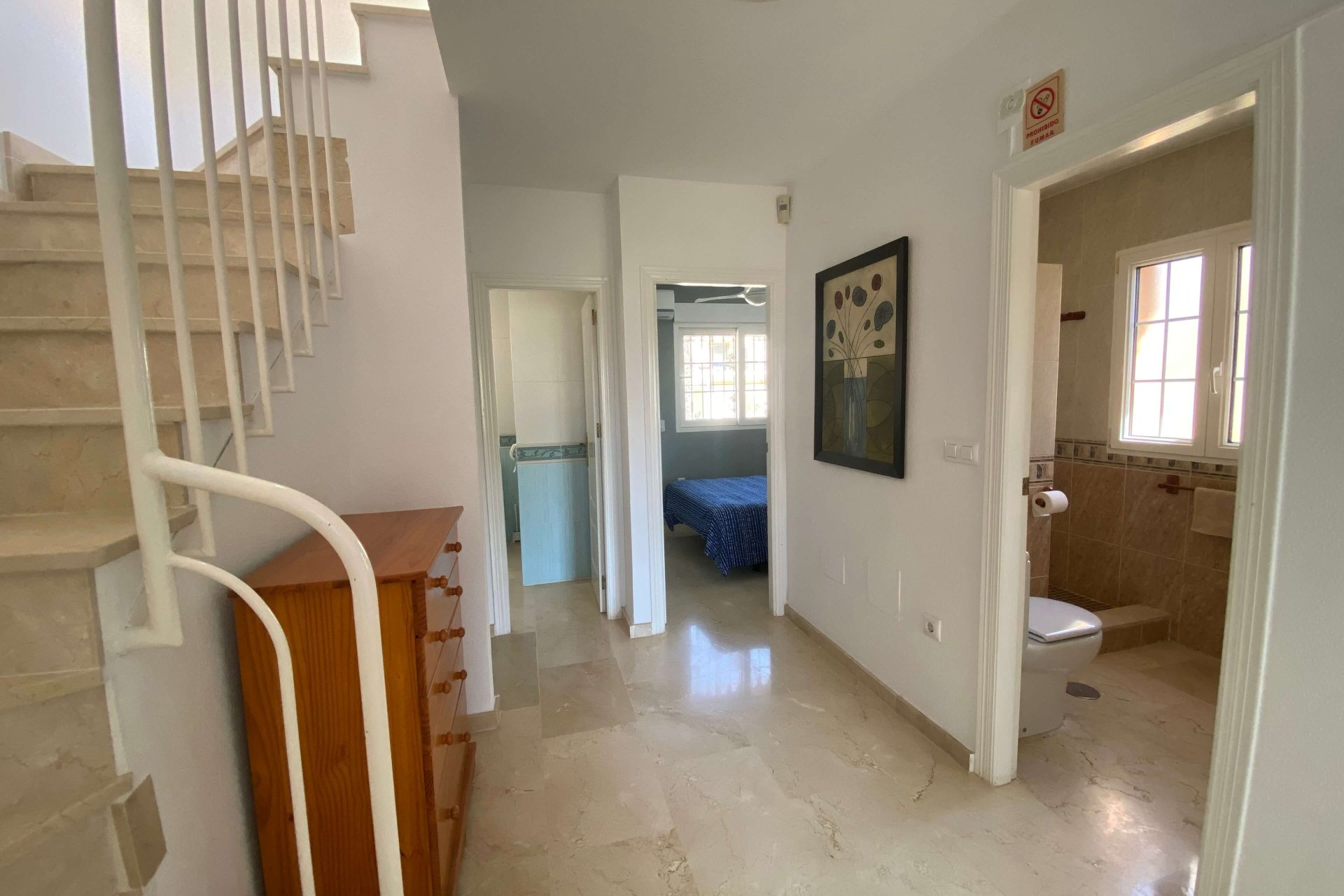 Resale - Villa / Semi detached - Villamartin