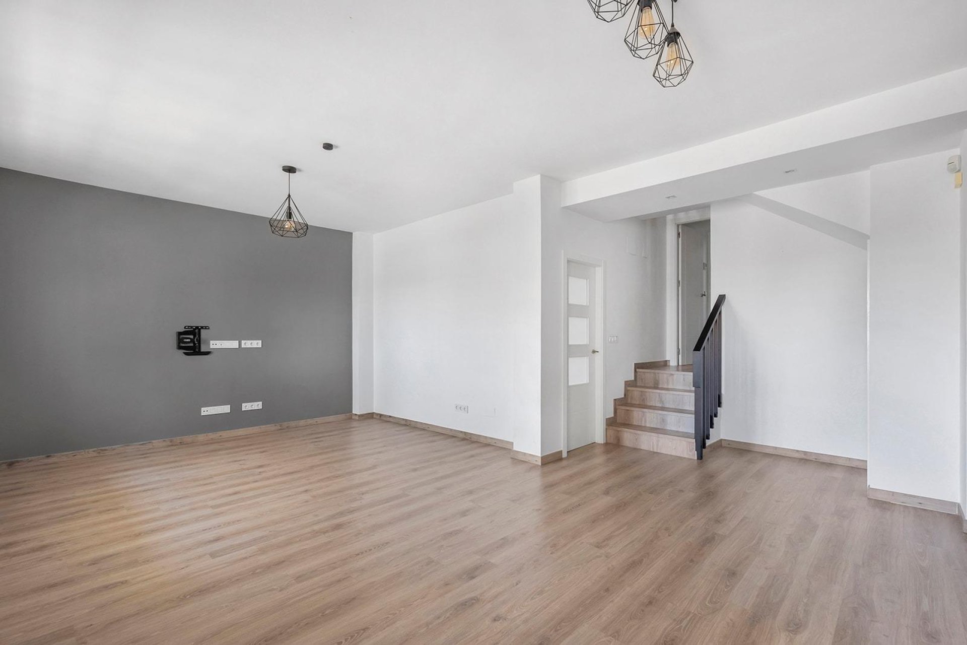 Resale - Villa - Torrevieja - Aguas Nuevas