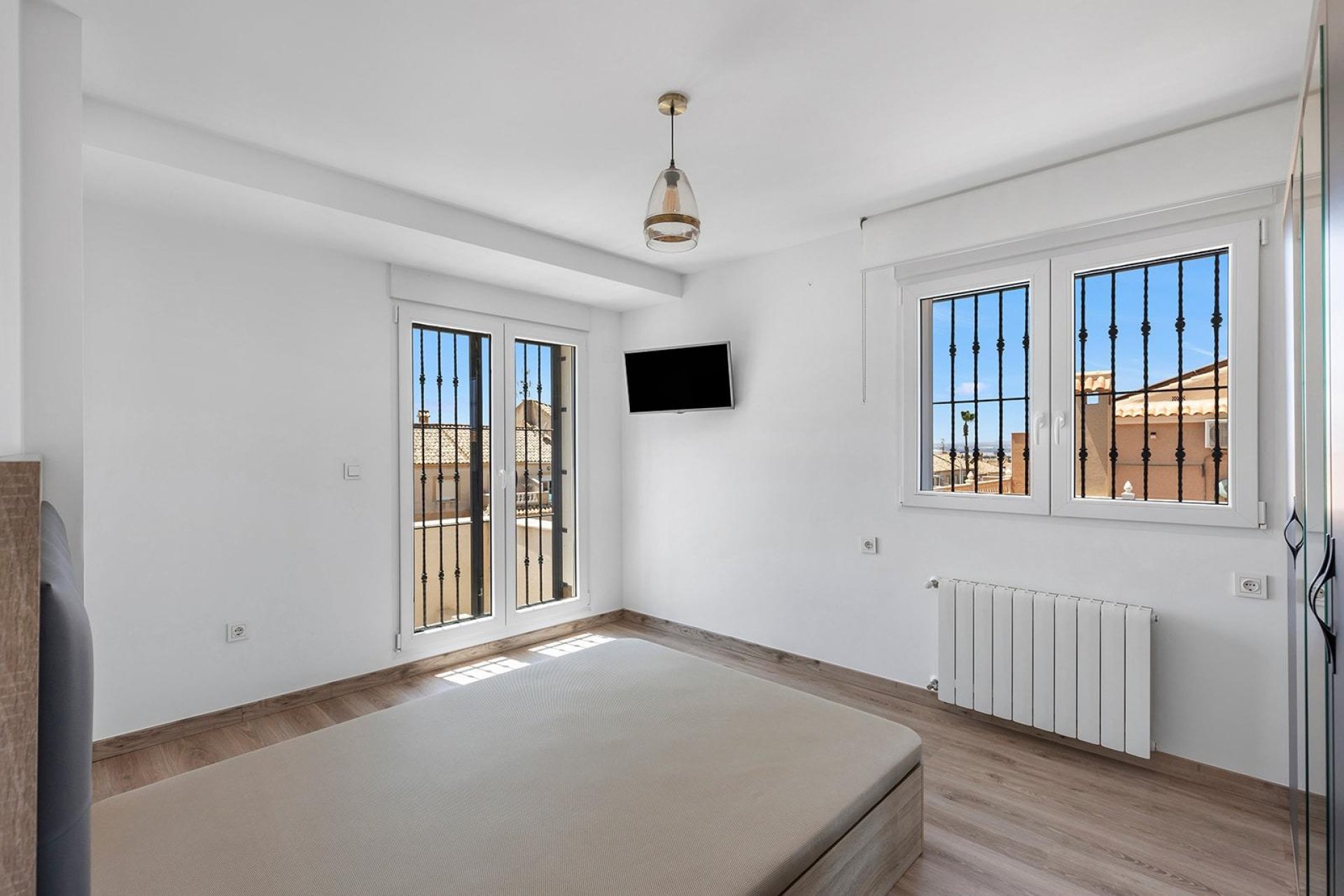 Resale - Villa - Torrevieja - Aguas Nuevas