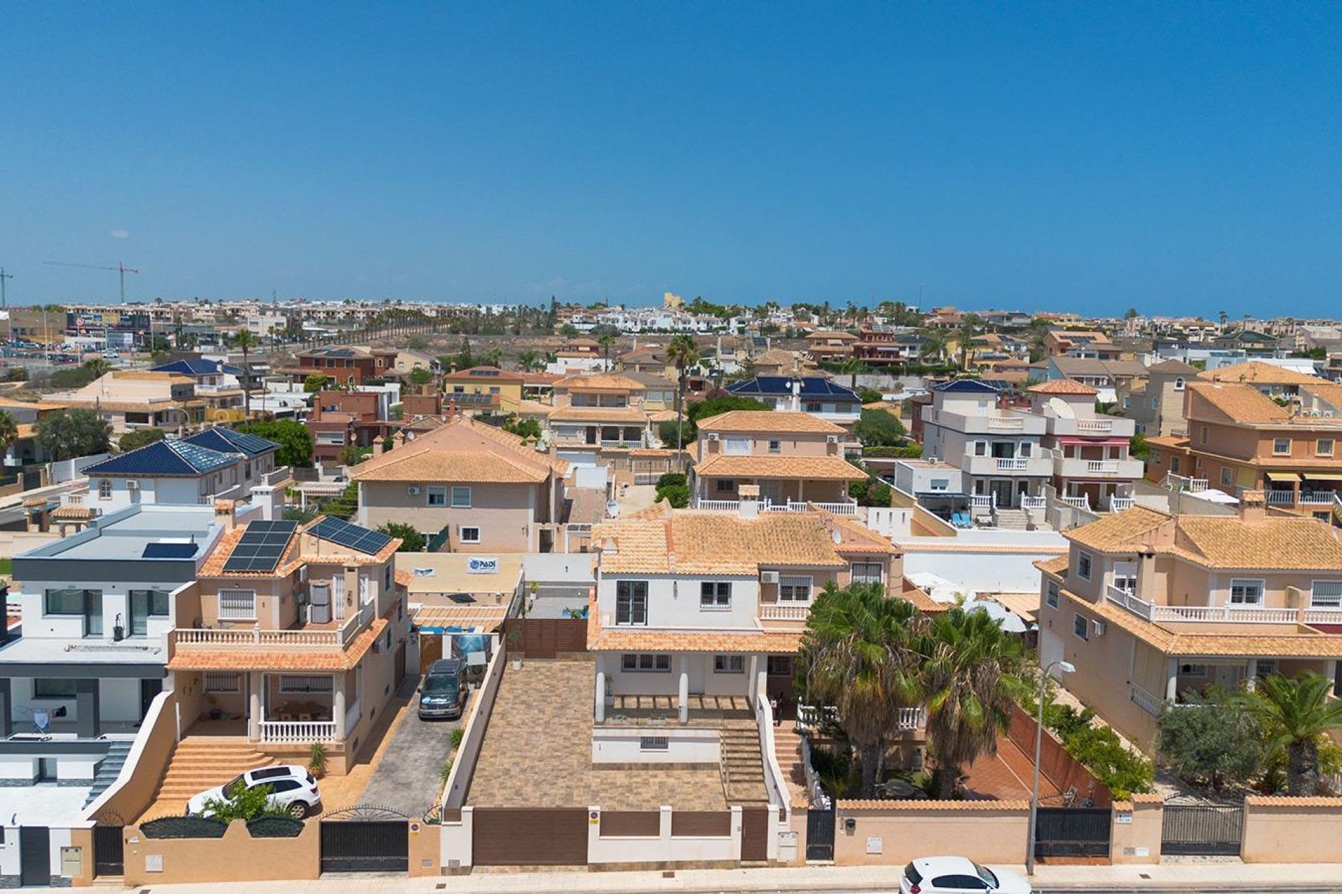 Resale - Villa - Torrevieja - Aguas Nuevas