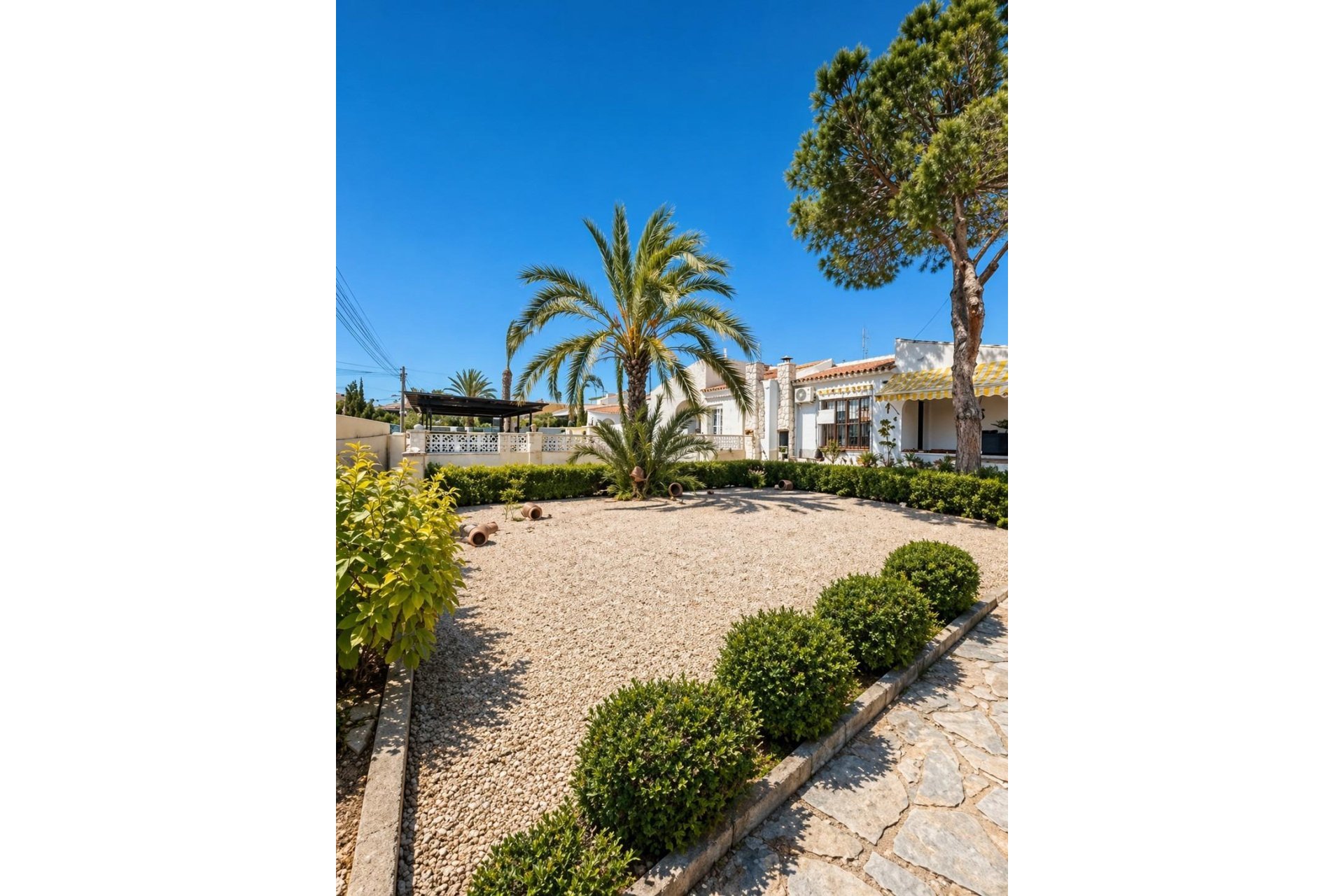 Resale - Villa - Torrevieja - Aguas Nuevas