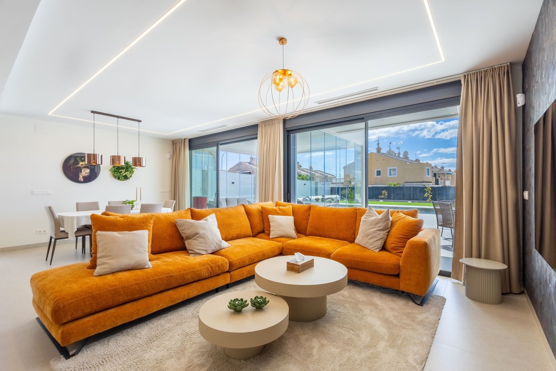 Resale - Villa - Torrevieja - Aguas Nuevas