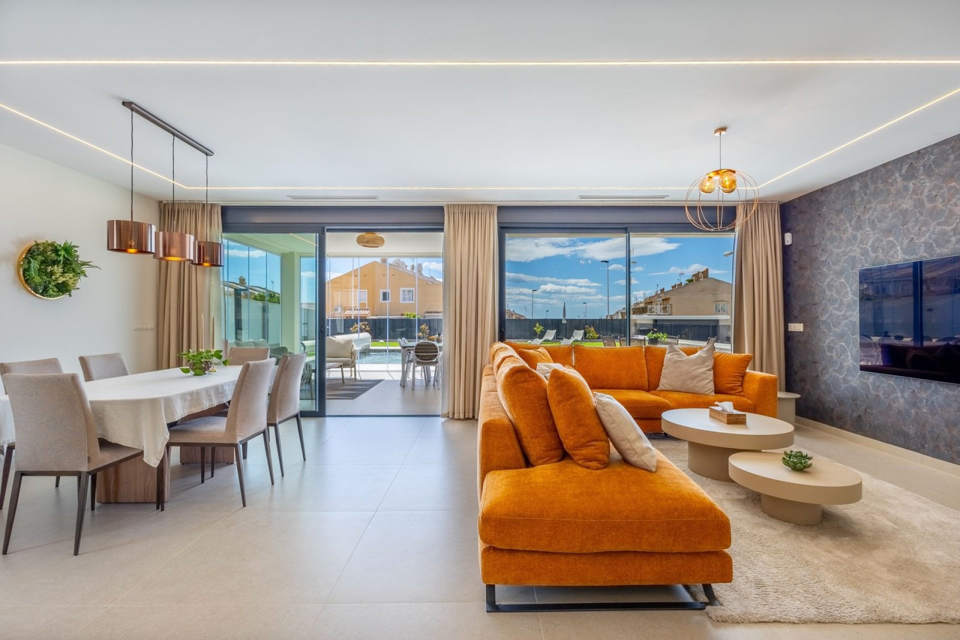 Resale - Villa - Torrevieja - Aguas Nuevas
