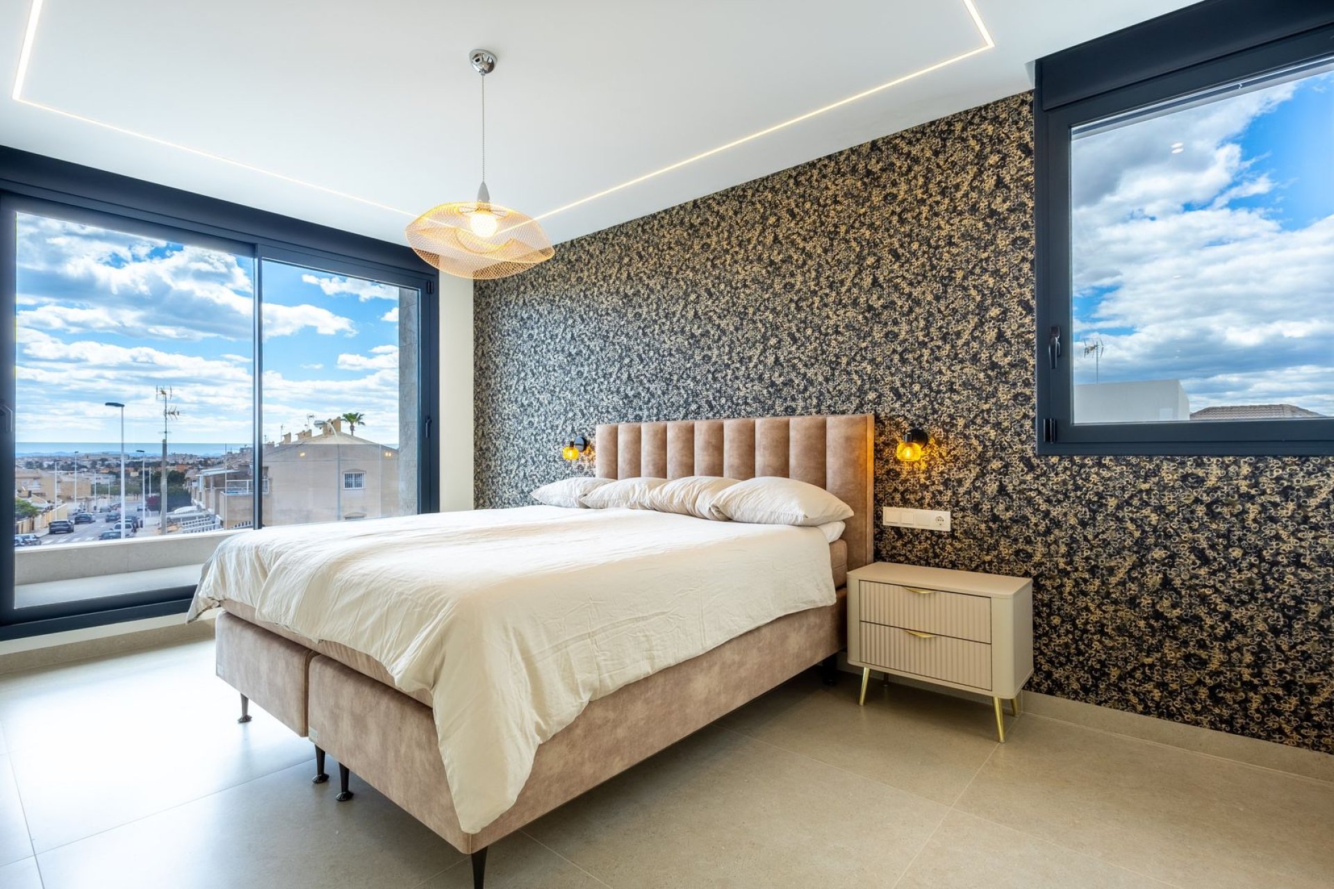 Resale - Villa - Torrevieja - Aguas Nuevas