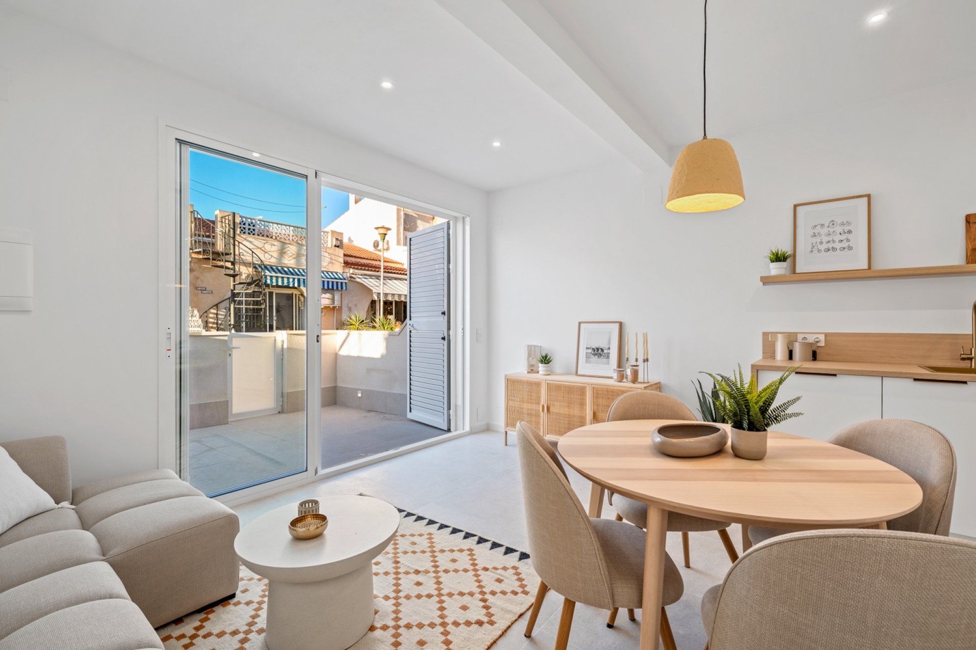 Resale - Villa - Torrevieja - El Chaparral