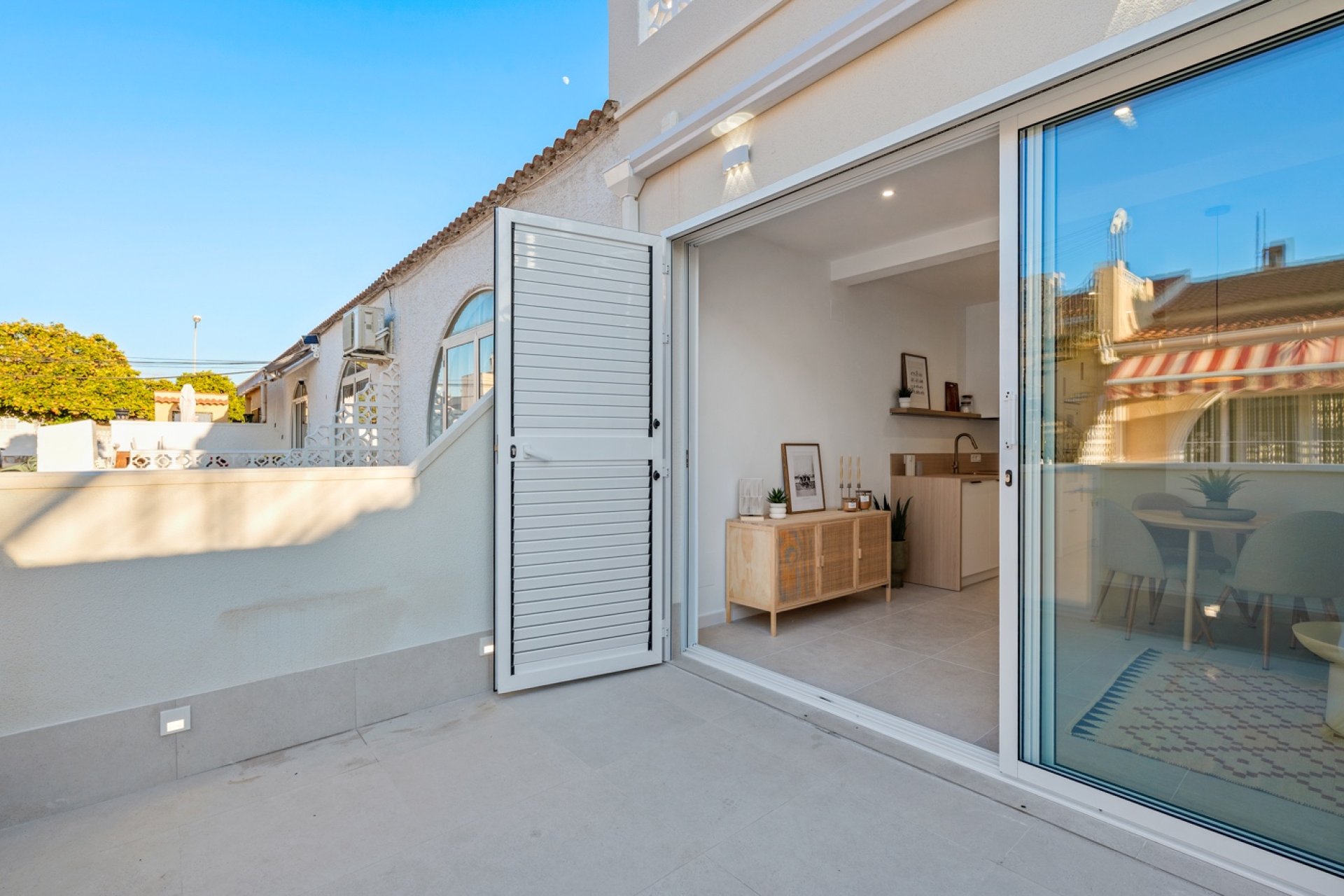 Resale - Villa - Torrevieja - El Chaparral