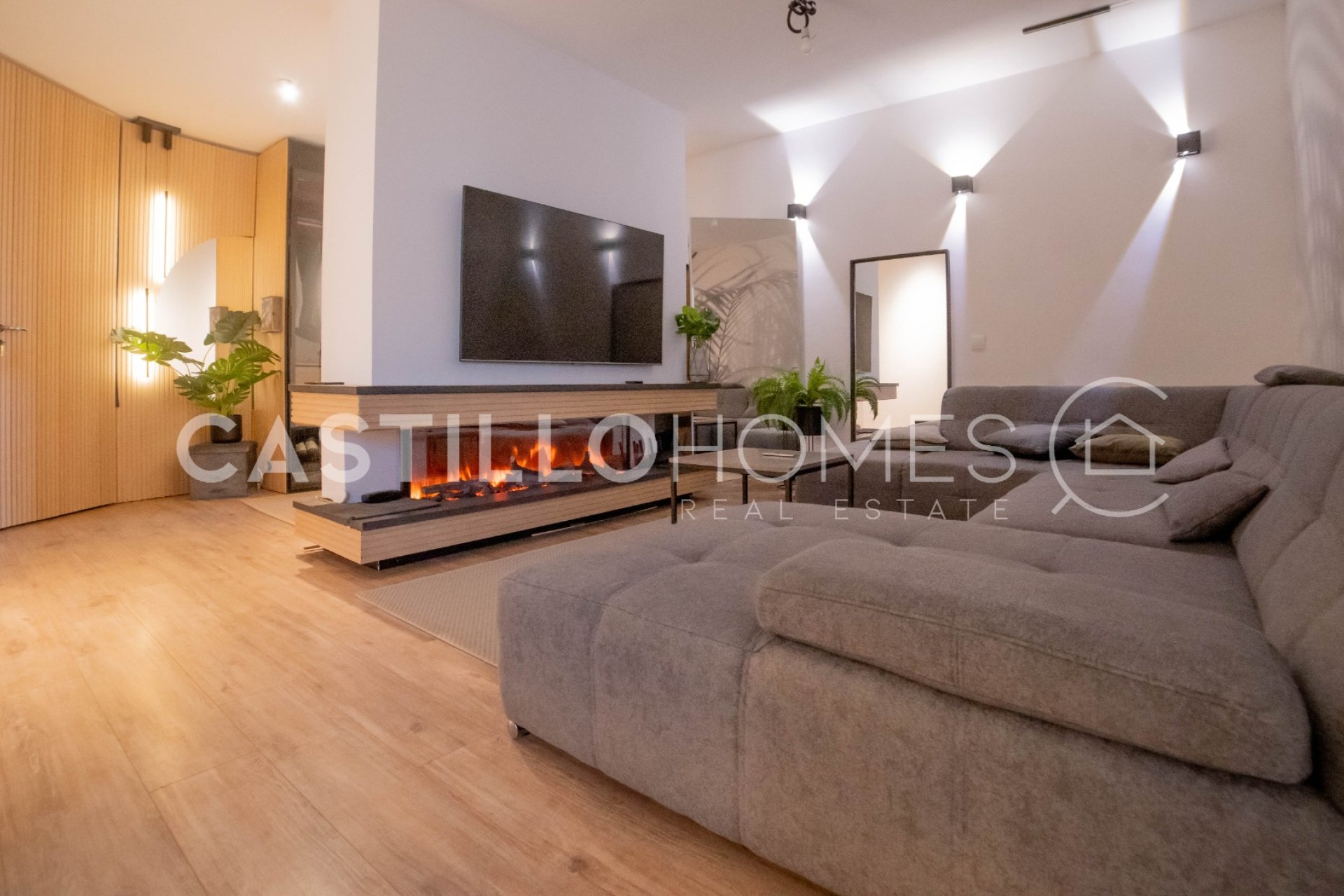 Resale - Villa - Torrevieja - El Chaparral