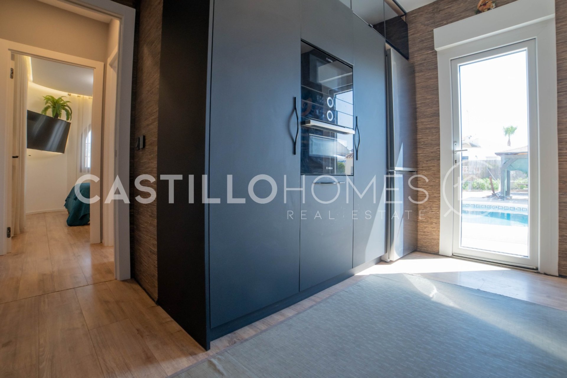 Resale - Villa - Torrevieja - El Chaparral