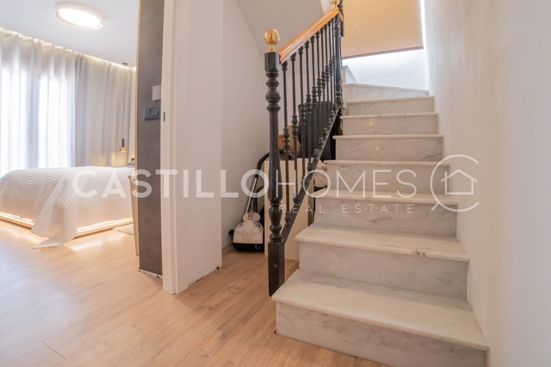 Resale - Villa - Torrevieja - El Chaparral