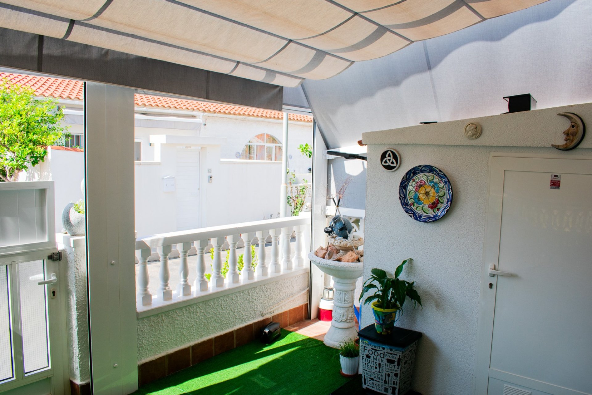 Resale - Villa - Torrevieja - La Siesta - El Salado - Torreta