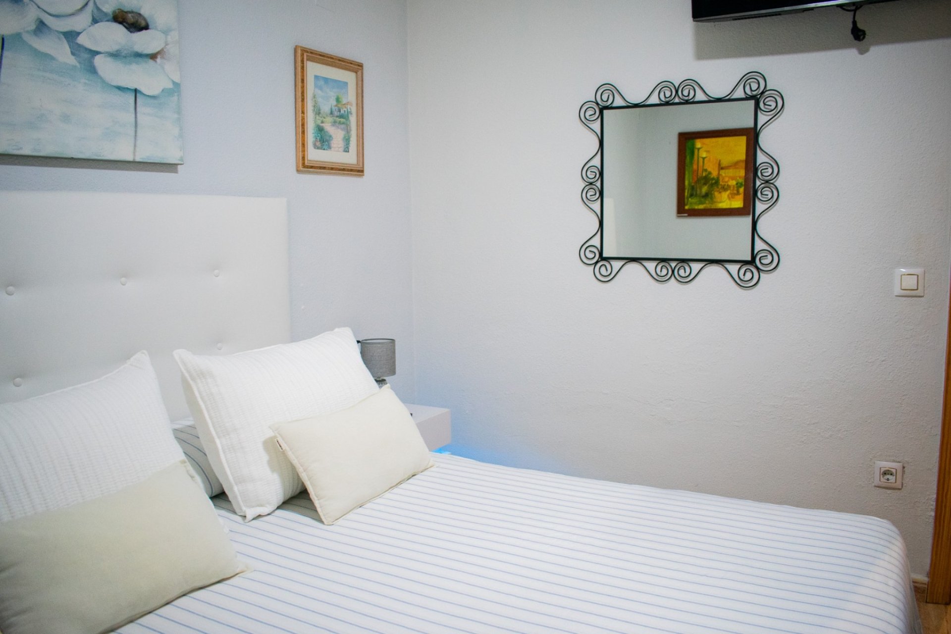 Resale - Villa - Torrevieja - La Siesta - El Salado - Torreta