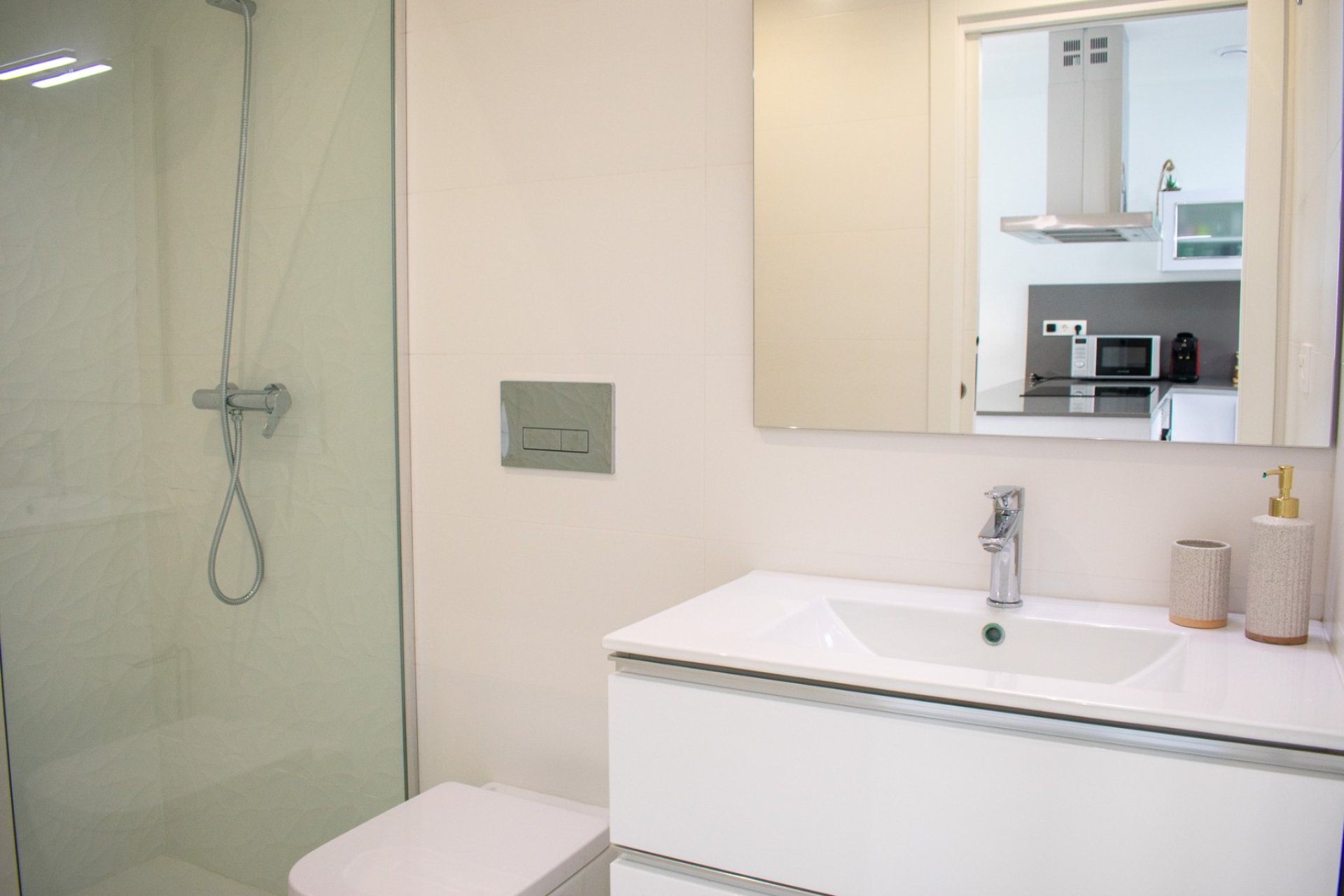 Resale - Villa - Torrevieja - La Siesta - El Salado - Torreta