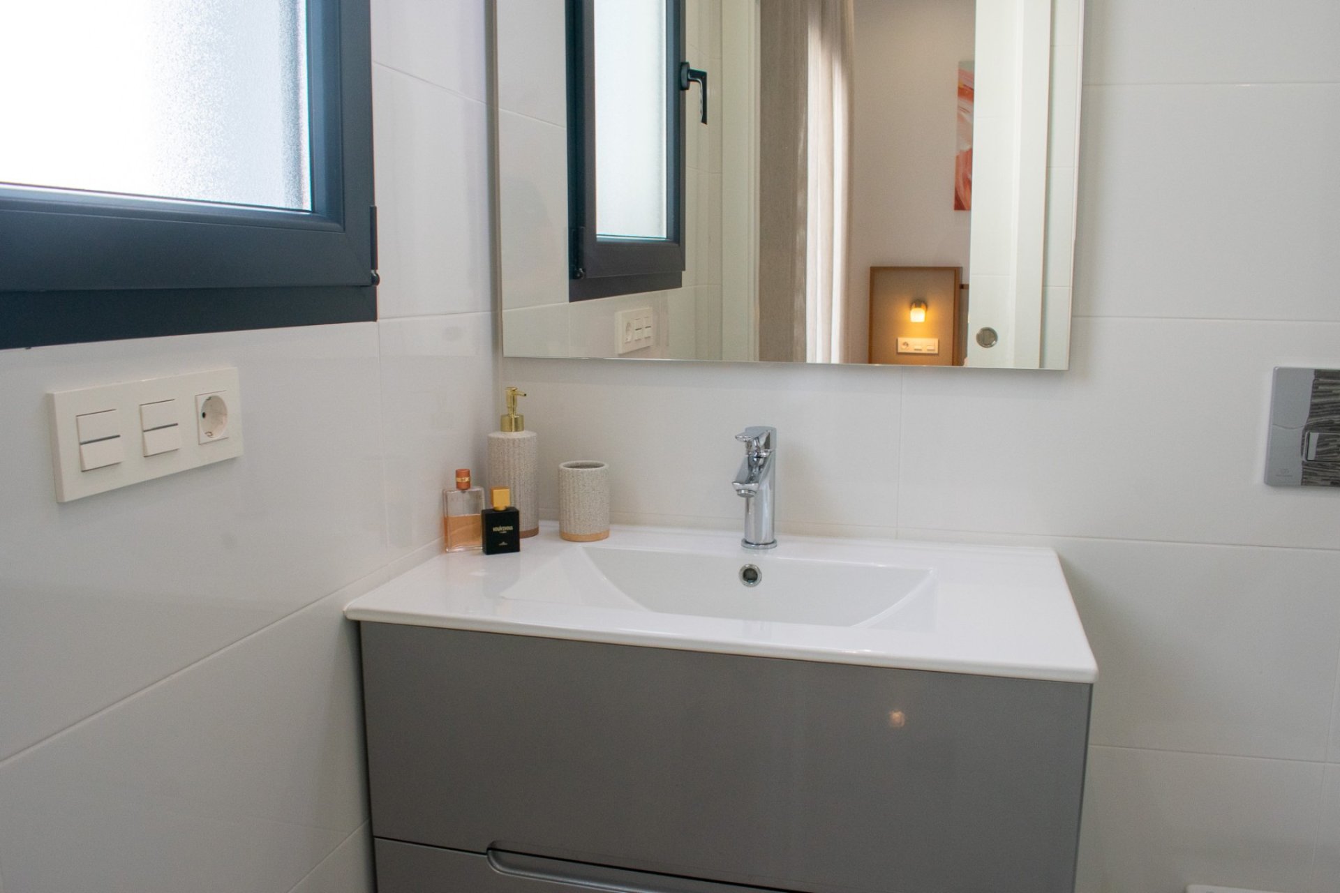 Resale - Villa - Torrevieja - La Siesta - El Salado - Torreta