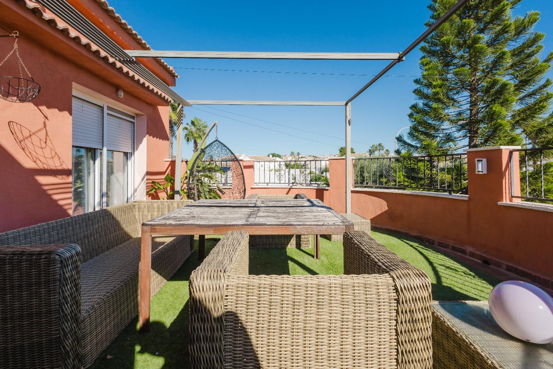 Resale - Villa - Torrevieja - La Siesta