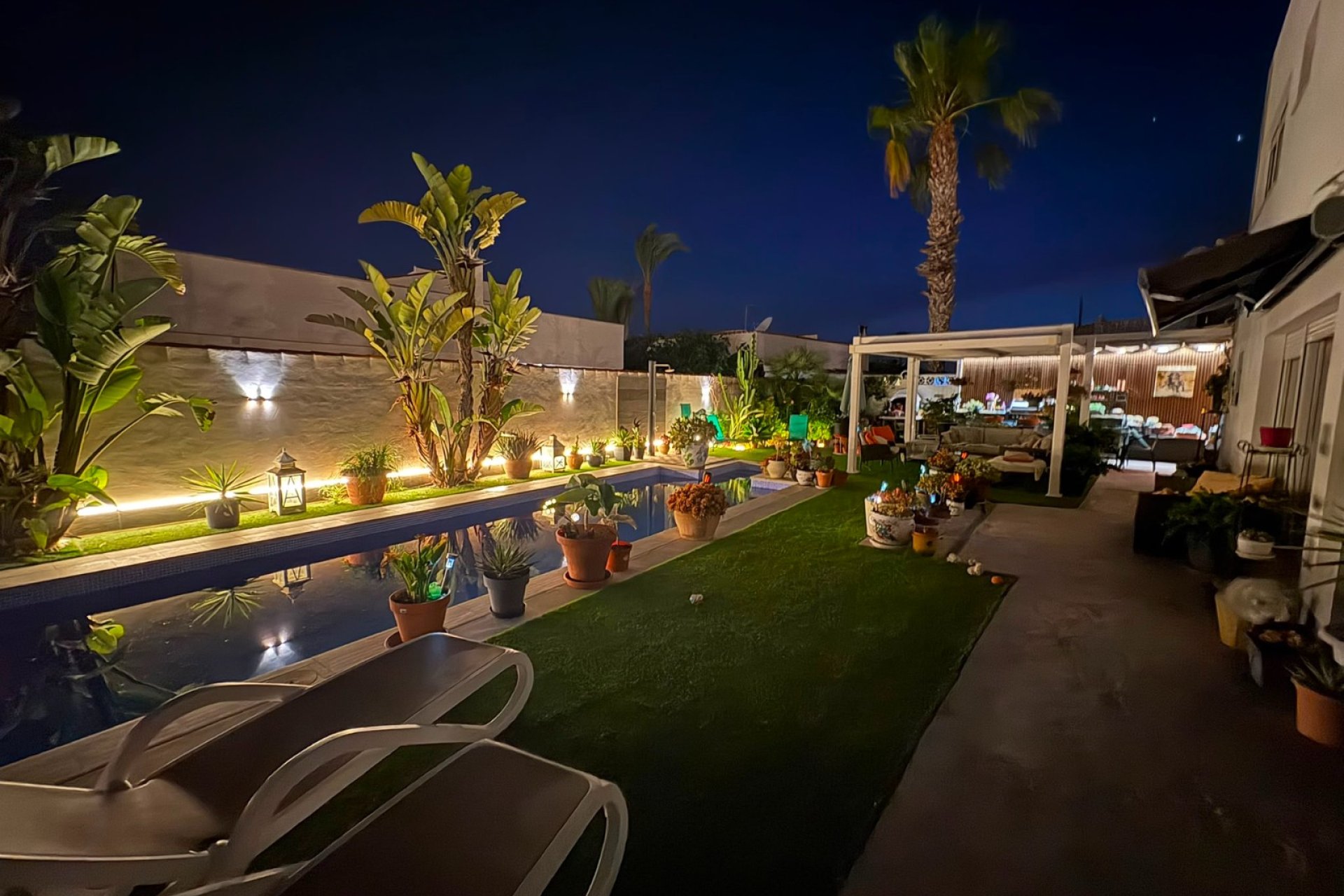 Resale - Villa - Torrevieja - La Siesta
