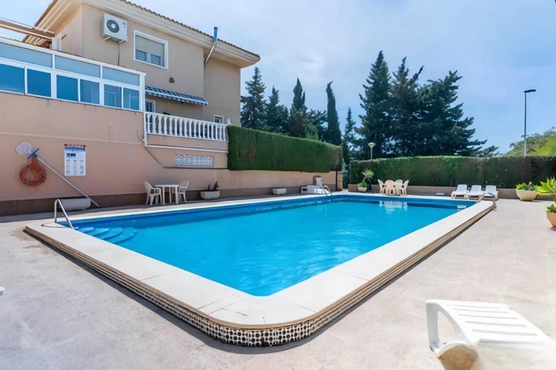 Resale - Villa - Torrevieja - Los altos