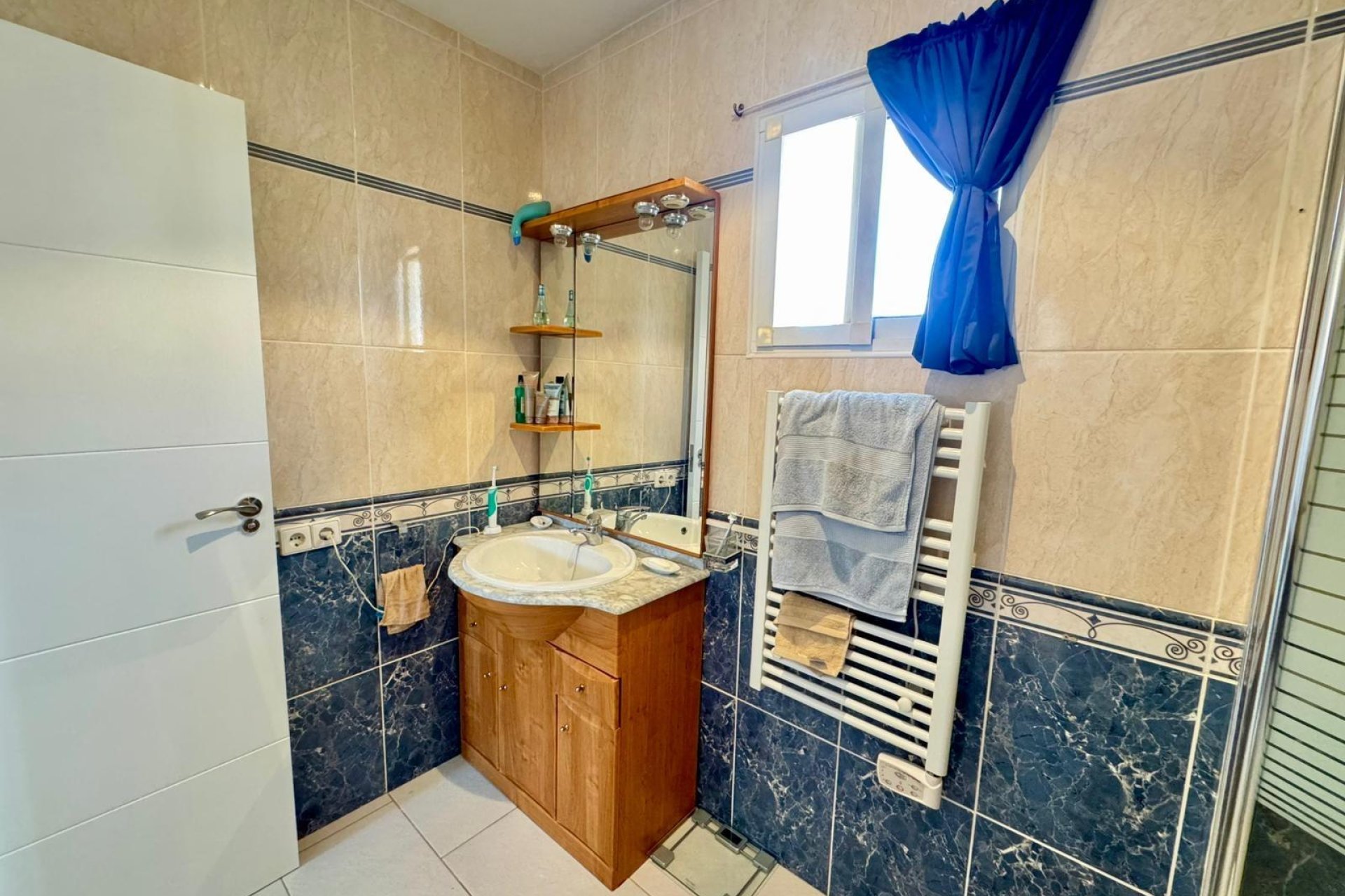 Resale - Villa - Torrevieja - Los altos