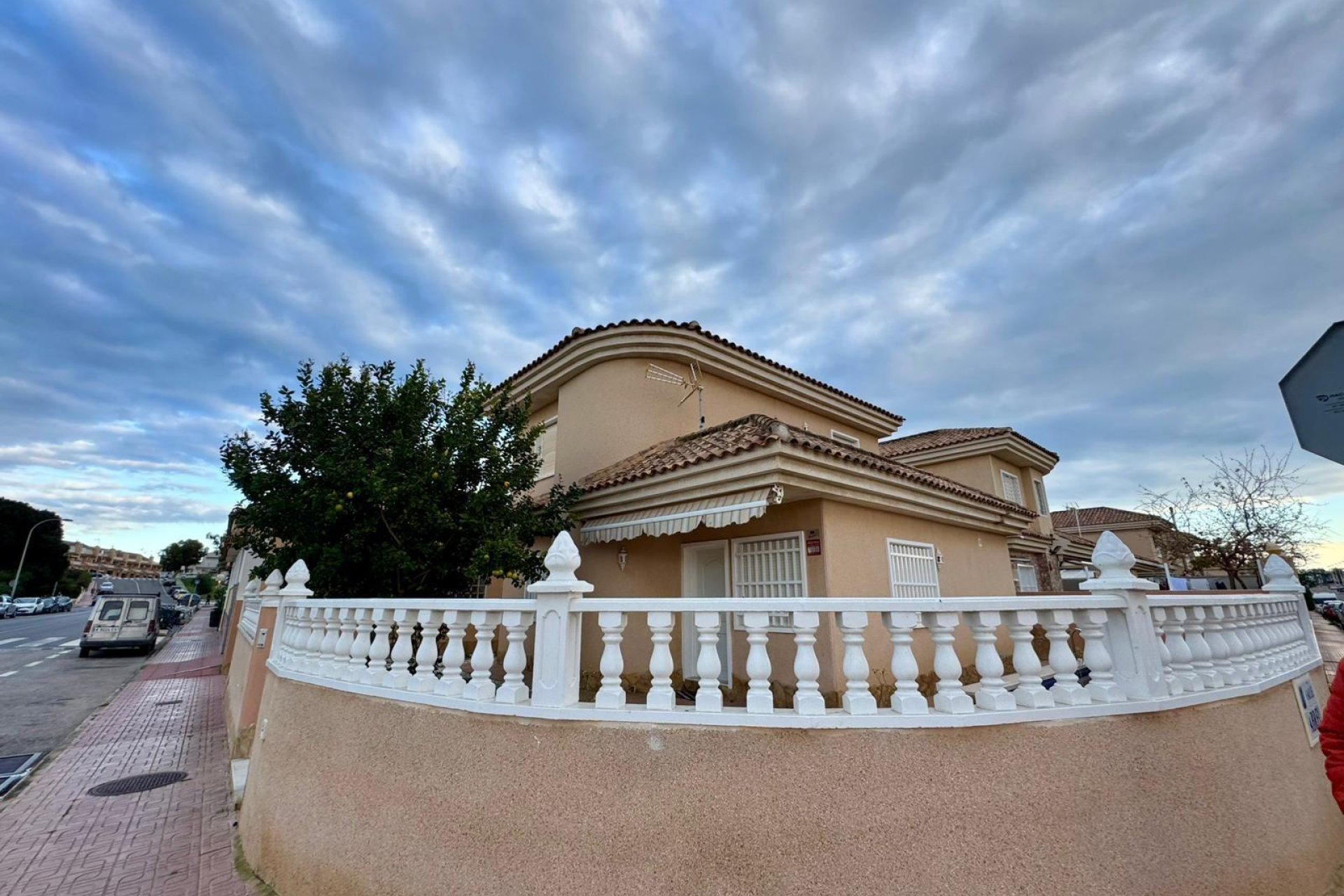 Resale - Villa - Torrevieja - Los Balcones - Los Altos del Edén