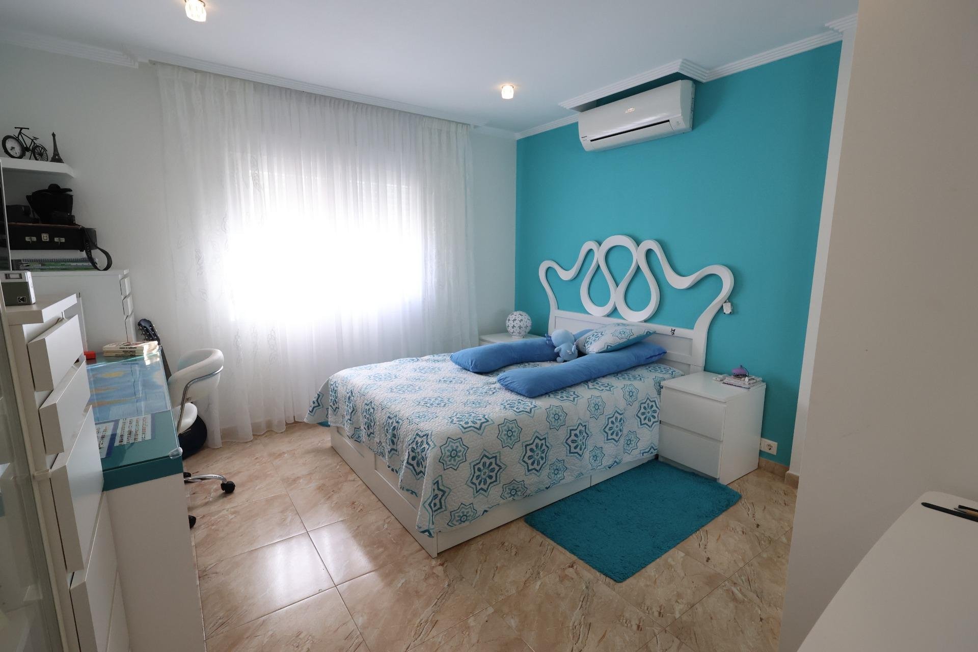 Resale - Villa - Torrevieja - Los Balcones