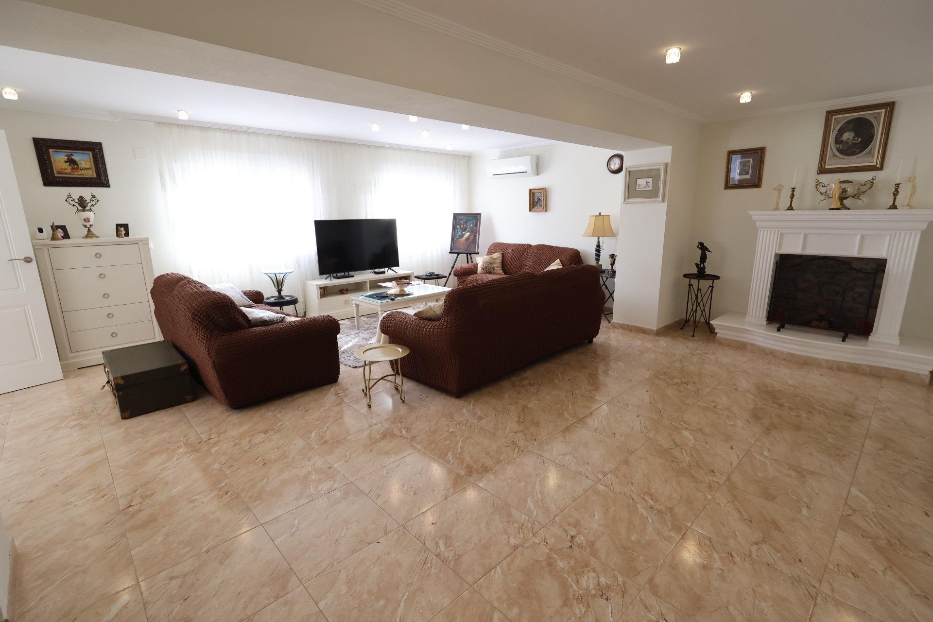 Resale - Villa - Torrevieja - Los Balcones