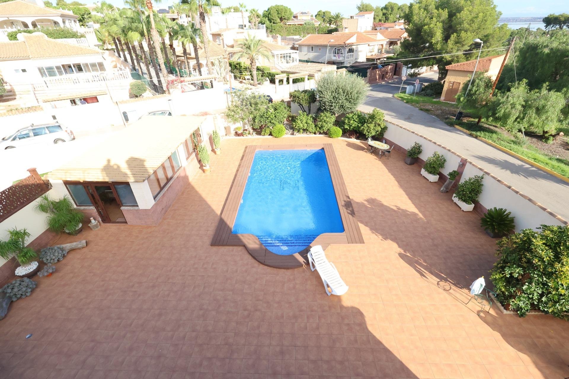 Resale - Villa - Torrevieja - Los Balcones