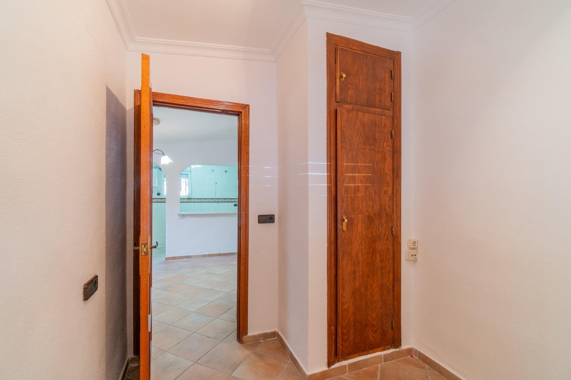 Resale - Villa - Torrevieja - Orihuela costa