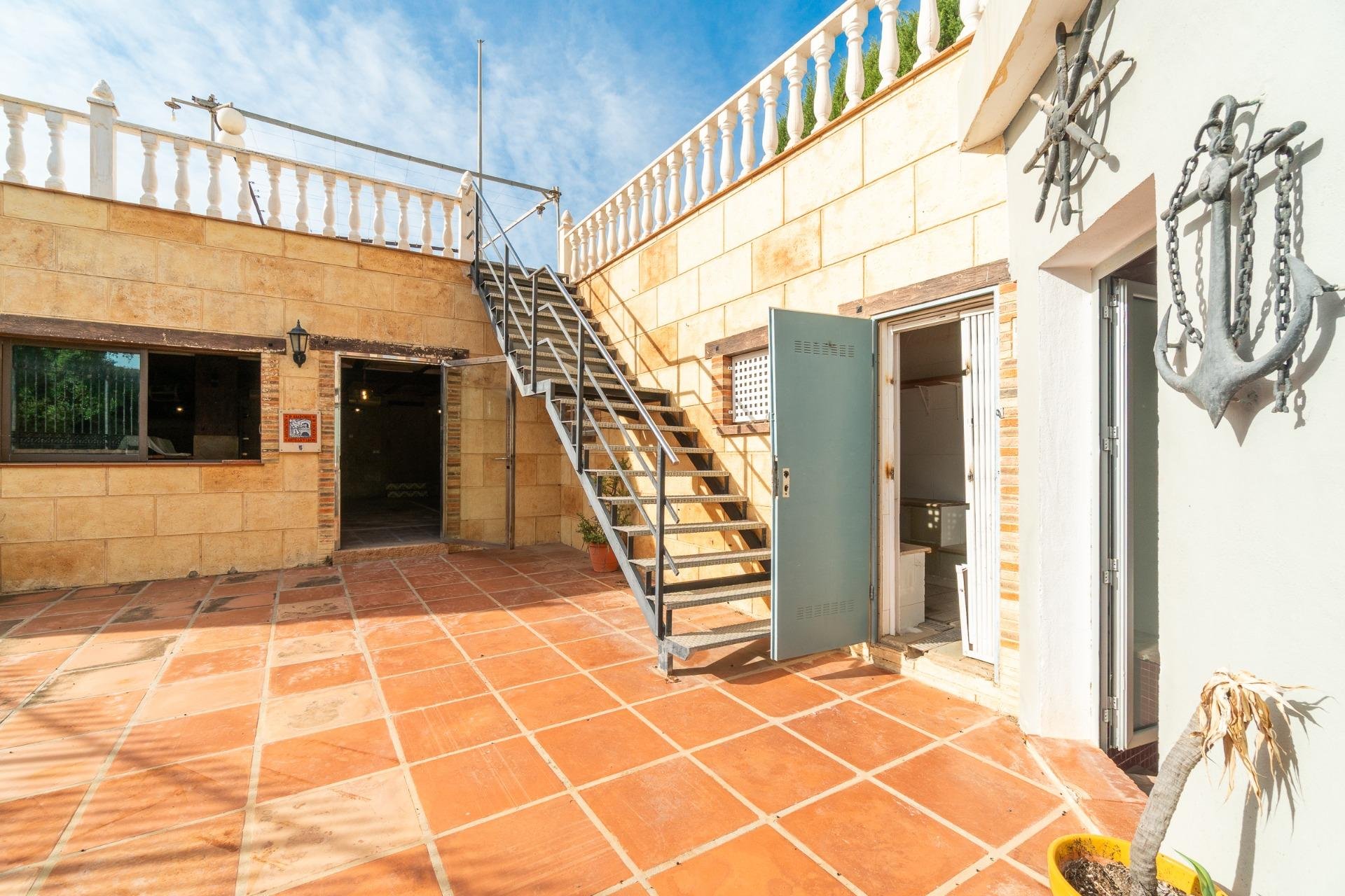 Resale - Villa - Torrevieja - Orihuela costa