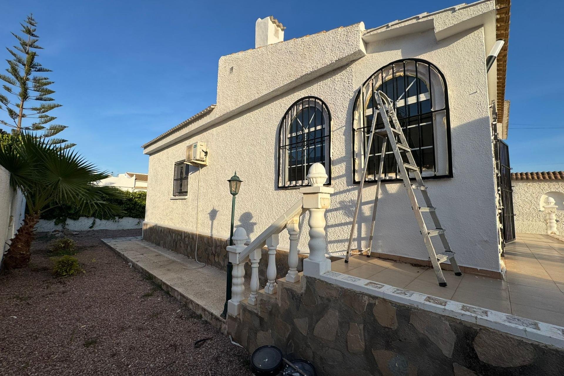 Resale - Villa - Torrevieja - San luis