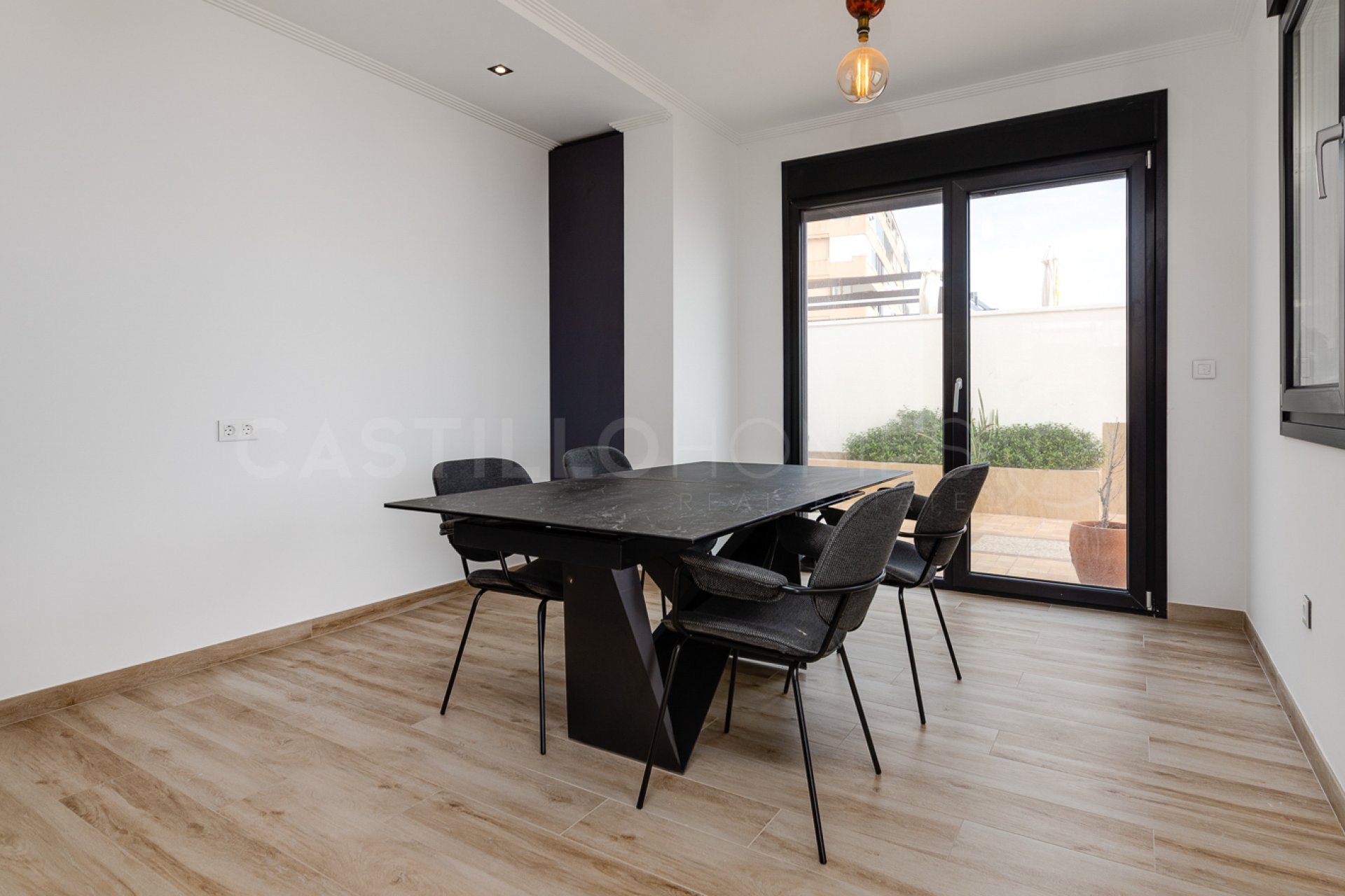 Resale - Villa - Torrevieja - Torre del moro