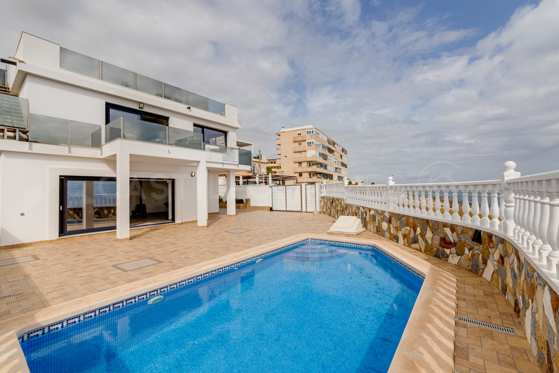 Resale - Villa - Torrevieja - Torre del moro