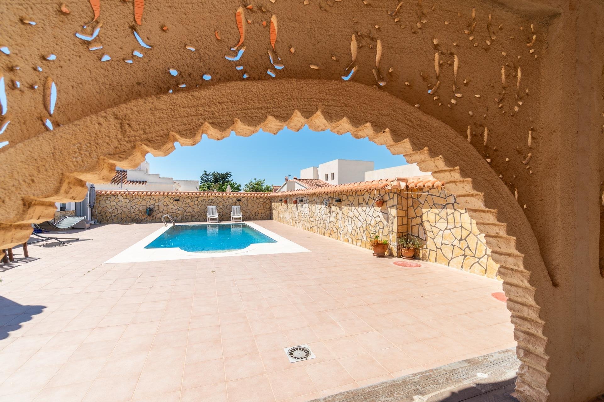 Resale - Villa - Torrevieja - Torreta florida
