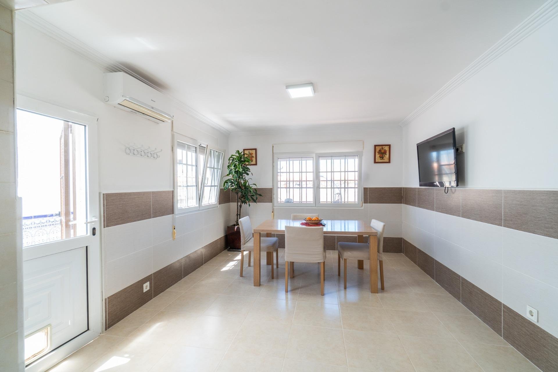 Resale - Villa - Torrevieja - Torreta florida
