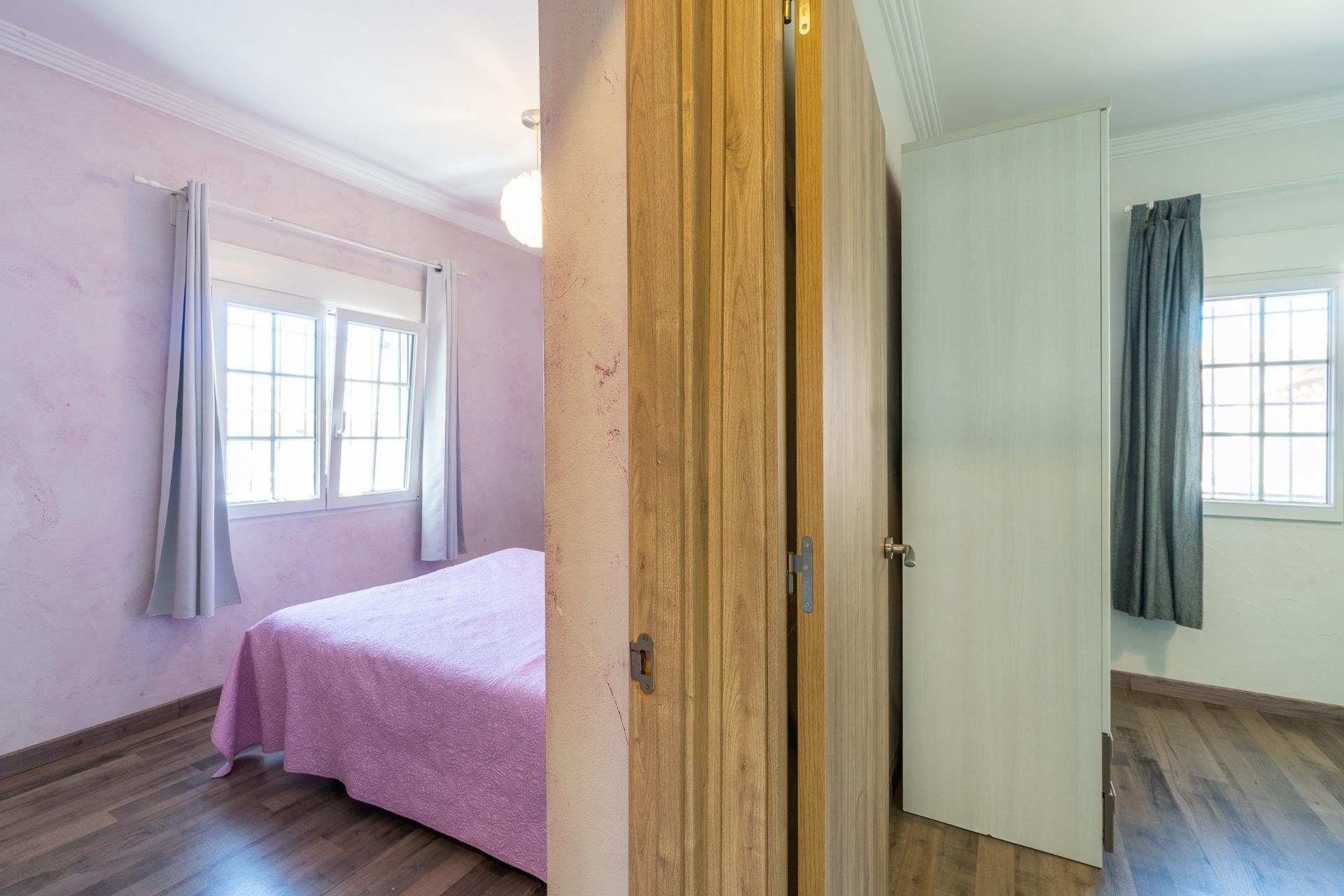 Resale - Villa - Torrevieja - Torreta florida