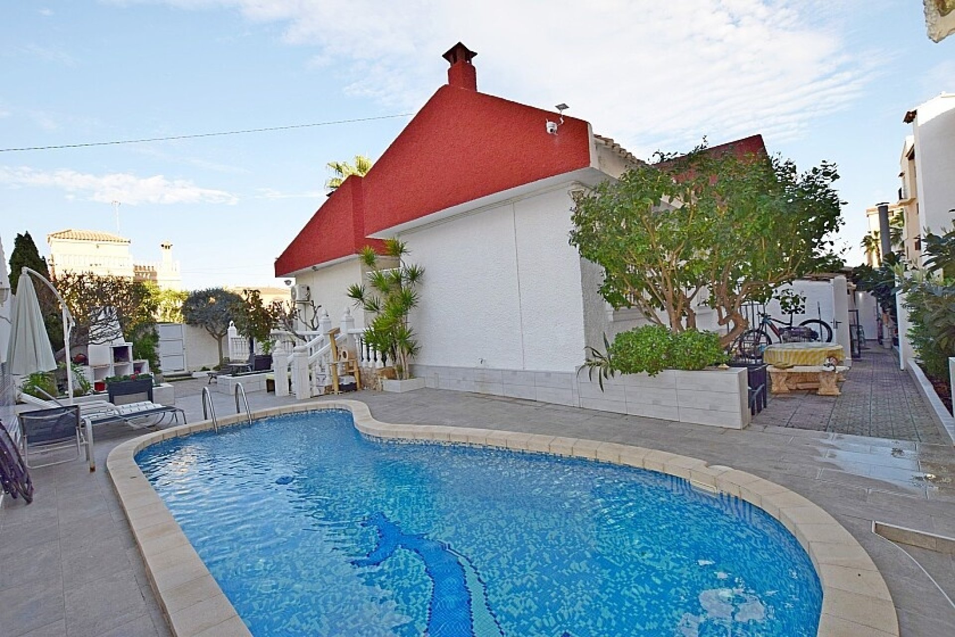 Resale - Villa - Torrevieja