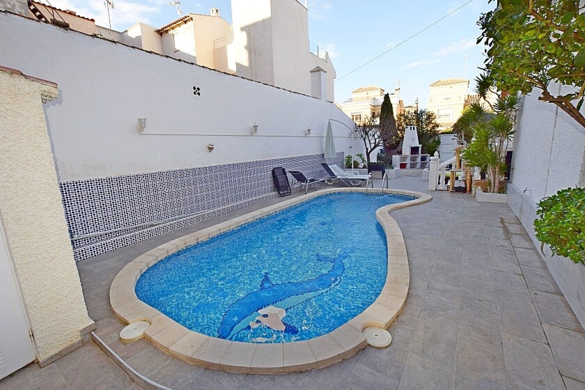 Resale - Villa - Torrevieja