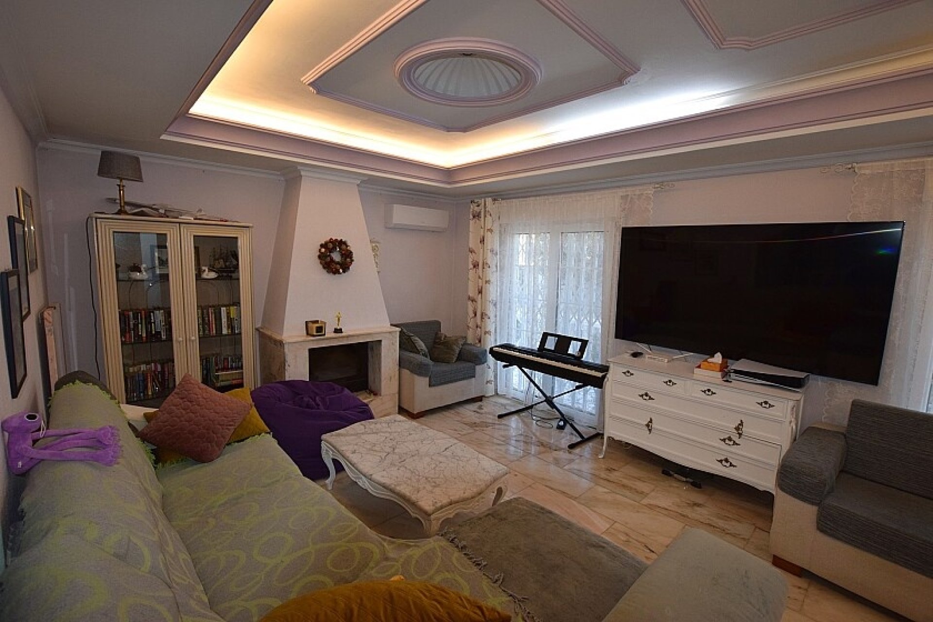 Resale - Villa - Torrevieja