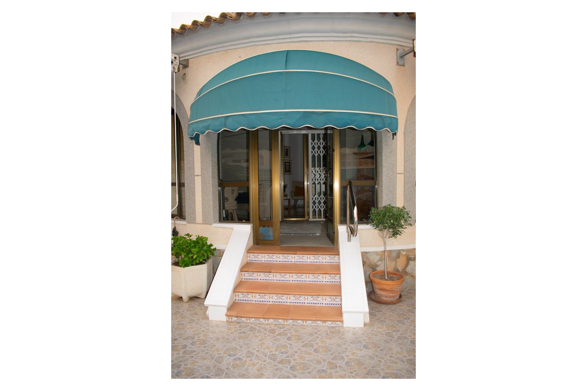 Resale - Villa - Torrevieja