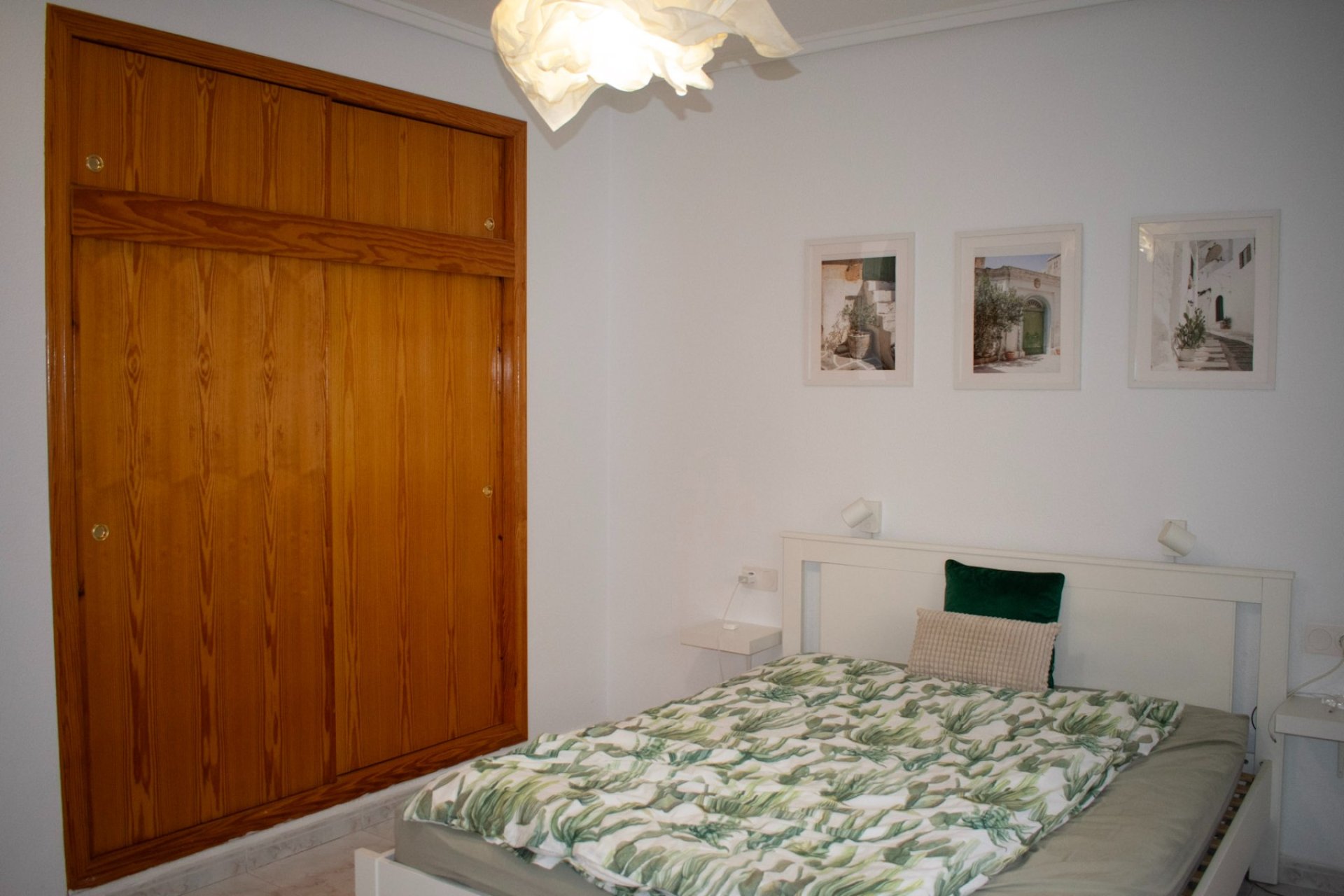 Resale - Villa - Torrevieja