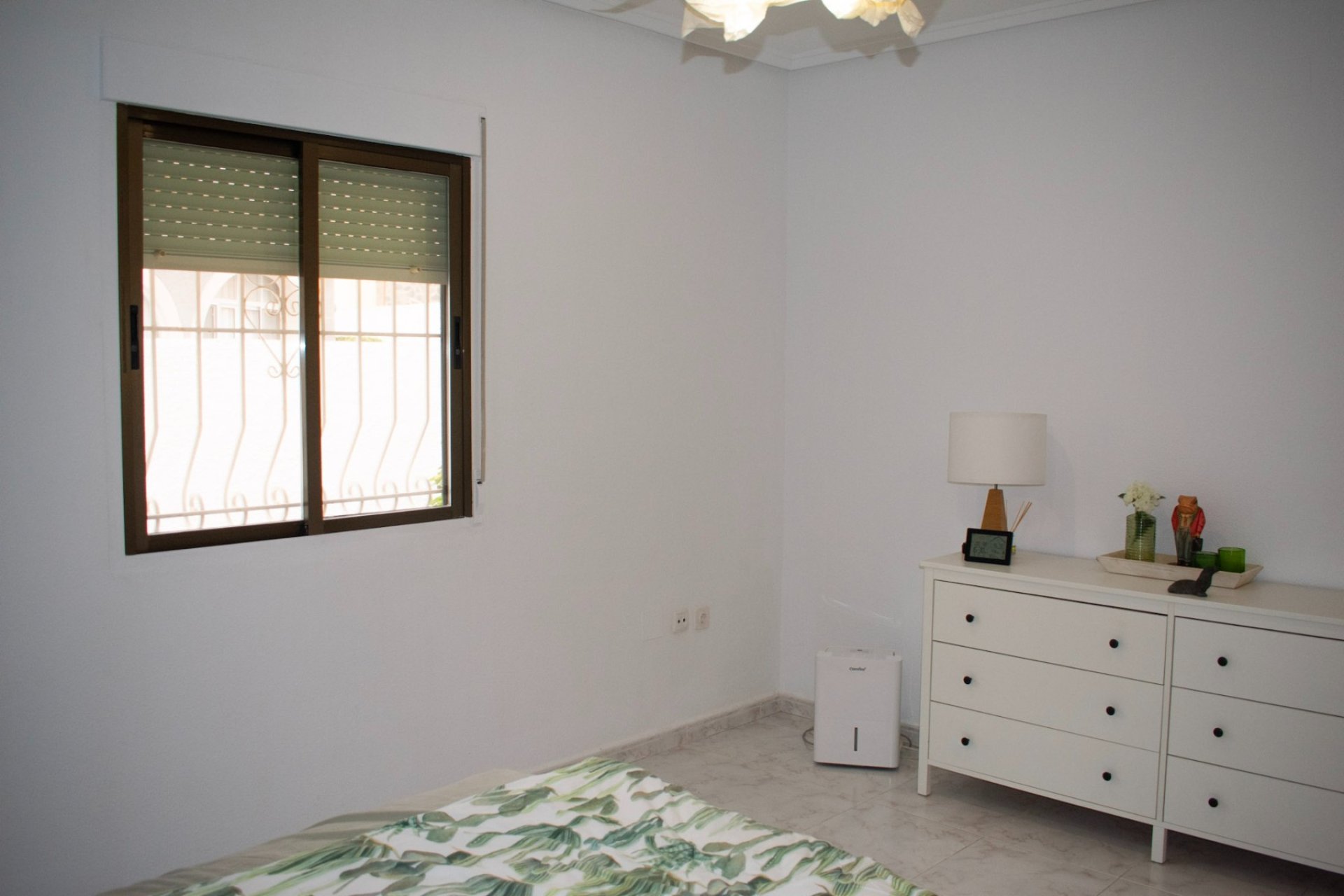 Resale - Villa - Torrevieja